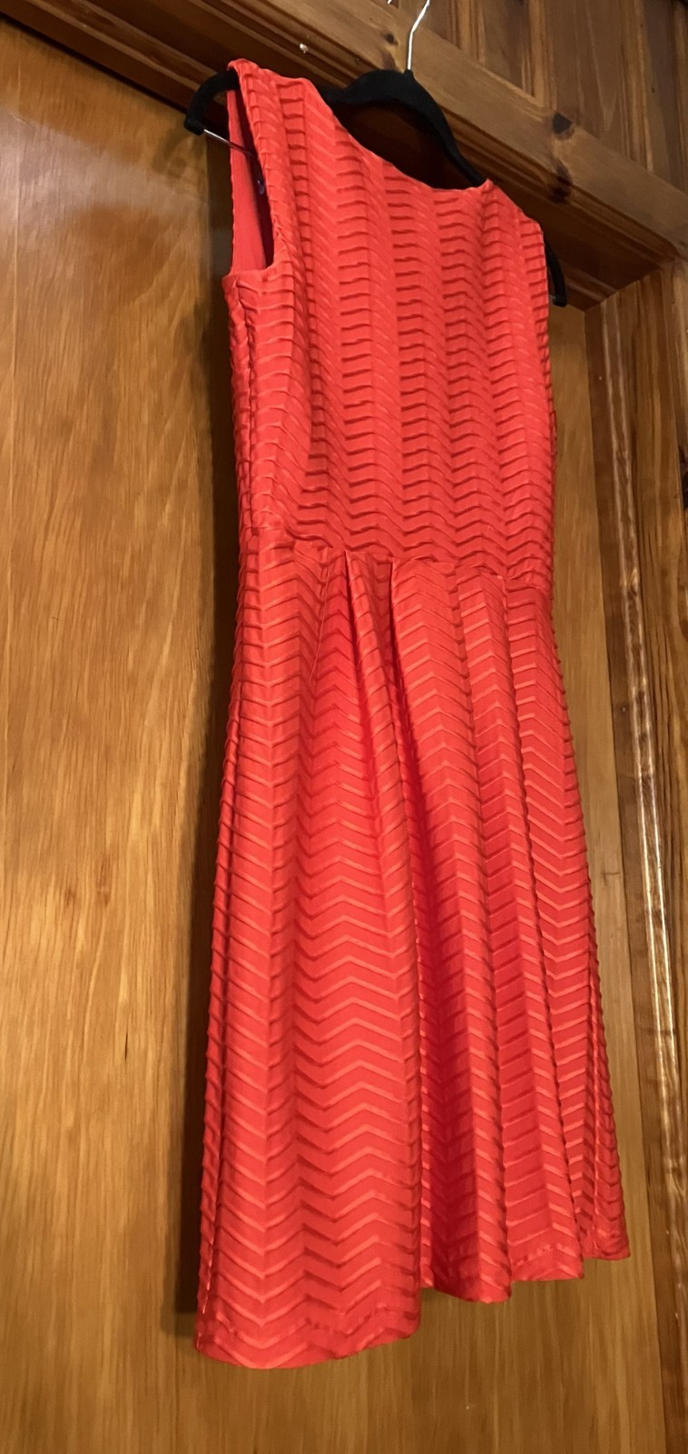 En Focus Studio Red Chevron Fit & Flare Sleeveless V-Neck Dress