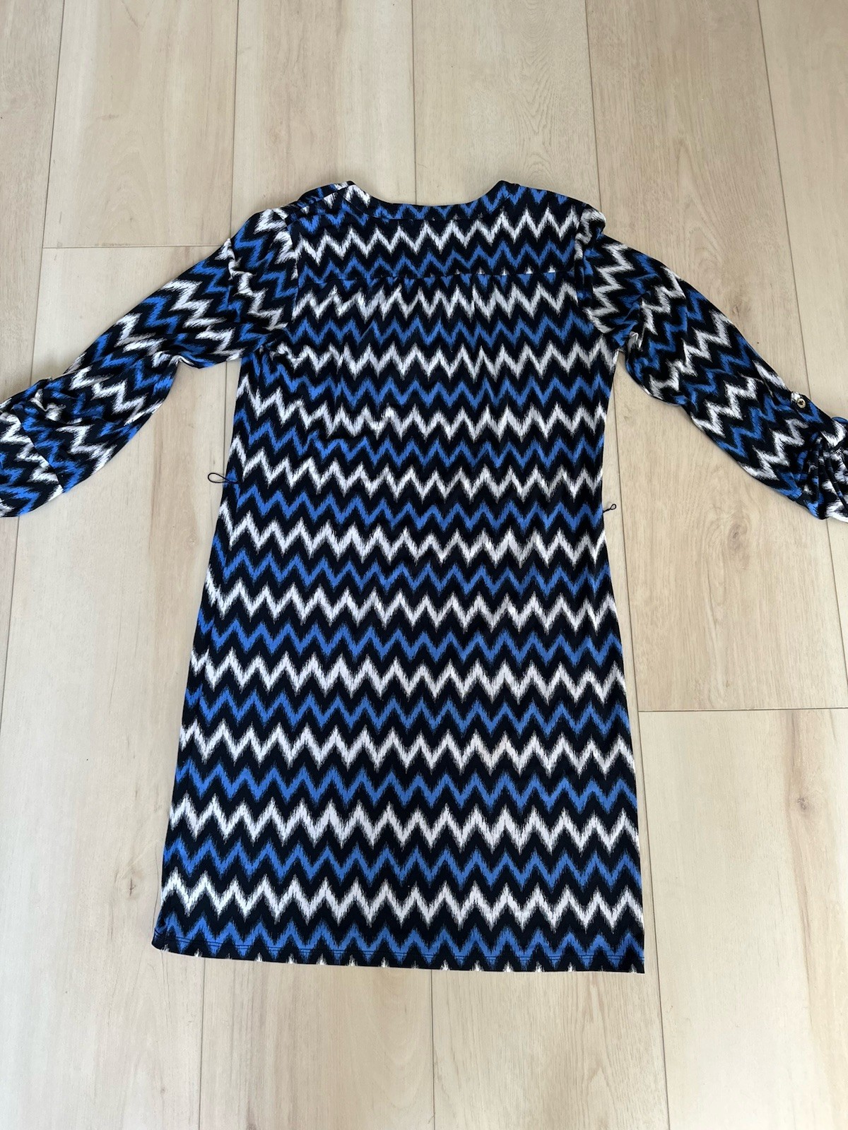 Michael Kors Chevron Lace Up Shift Dress Blue Black White Chain Accent V-Neck S