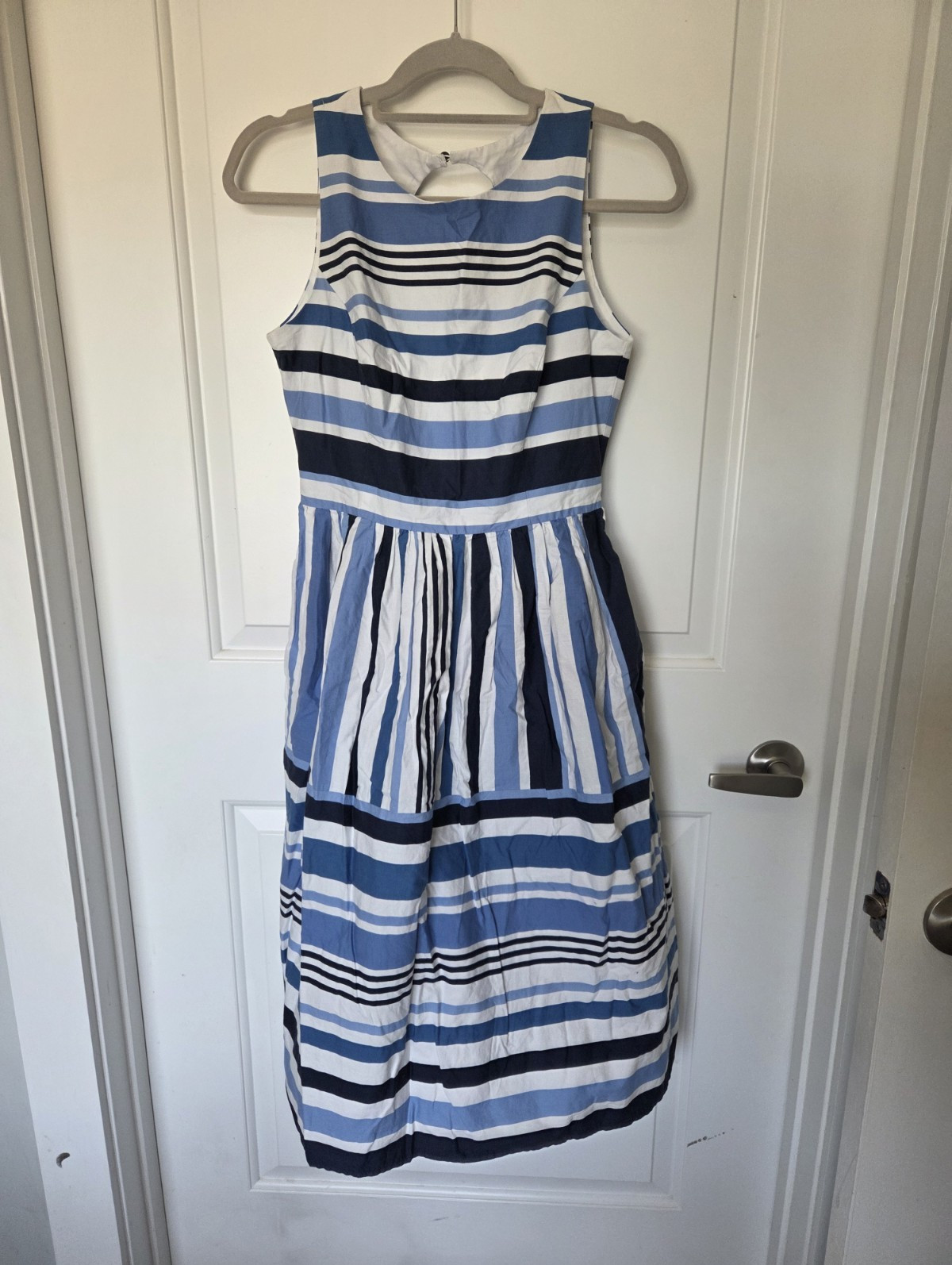Vince Camuto Women’s Blue White Striped Sleeveless A-Line Dress Size 4
