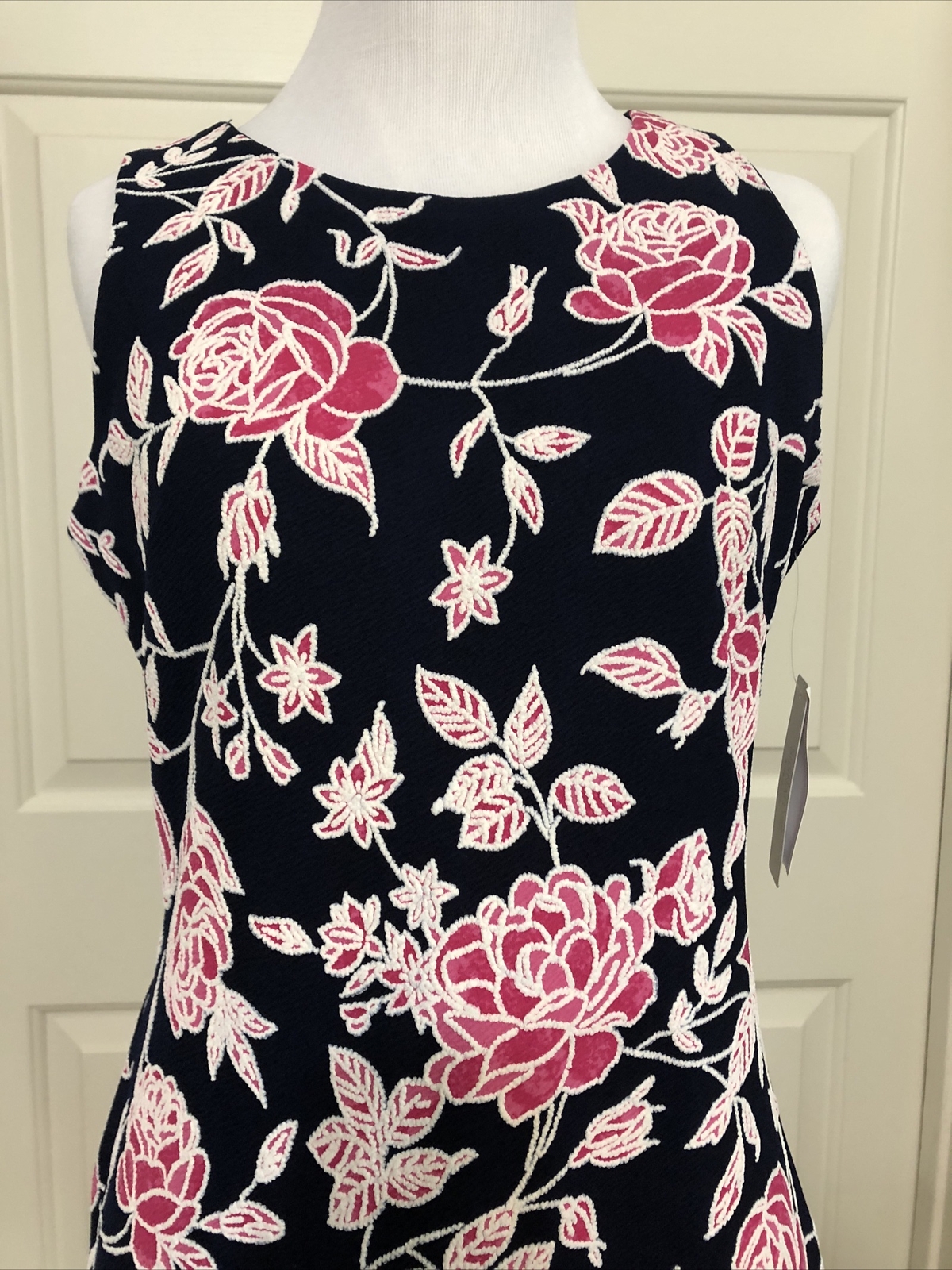 NWT Signature Robbie Bee size PM navy pink white sleeveless floral ruffle dress