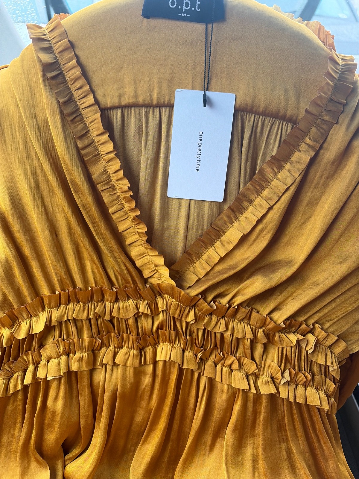 PRETTY TIME OPT Tianna Mini Dress M Gold Pleated Ruffle Tiered Silky