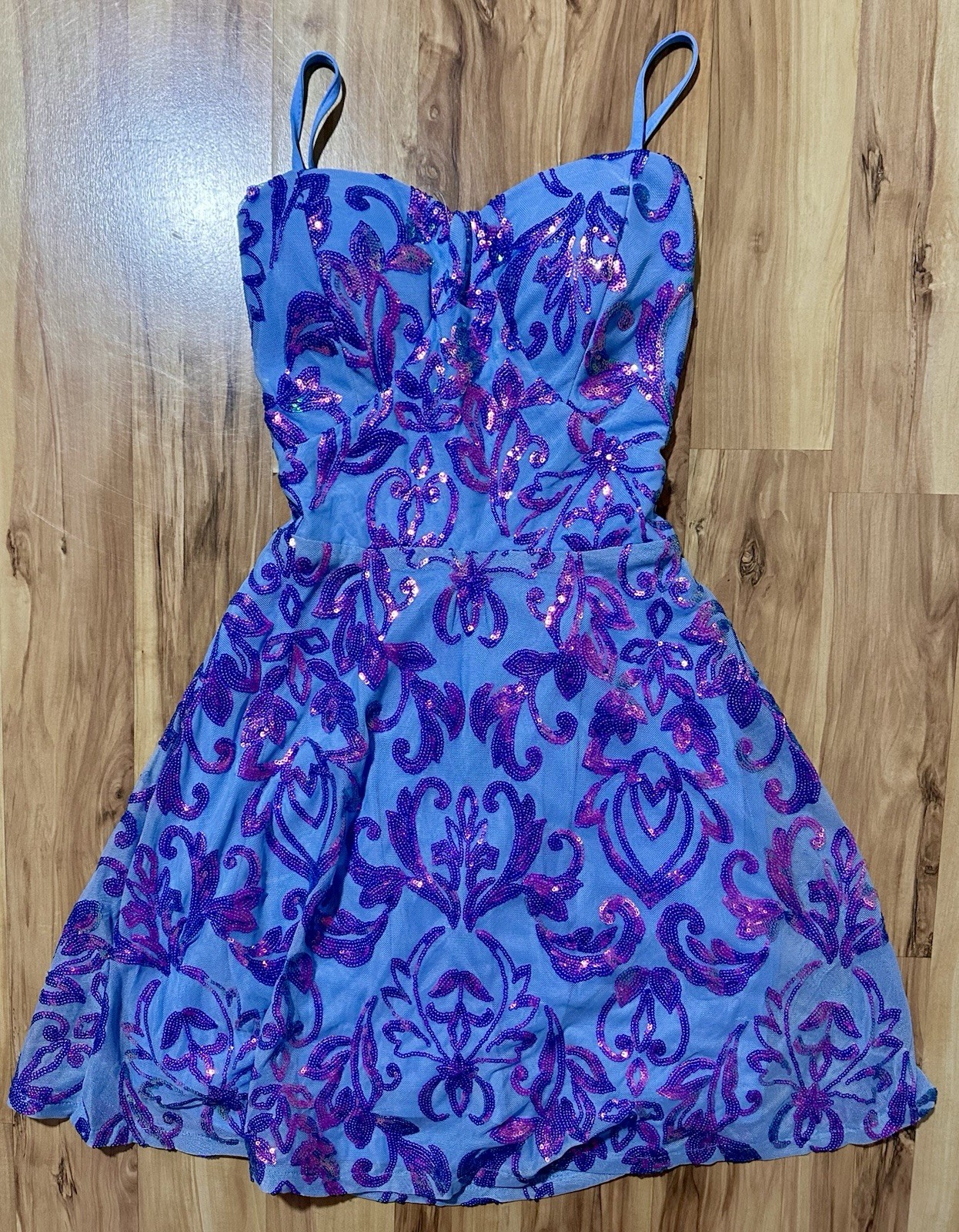 NWT Odizli Women’s Spaghetti Straps Sparkly Sequins A Line Swiping Party Size M