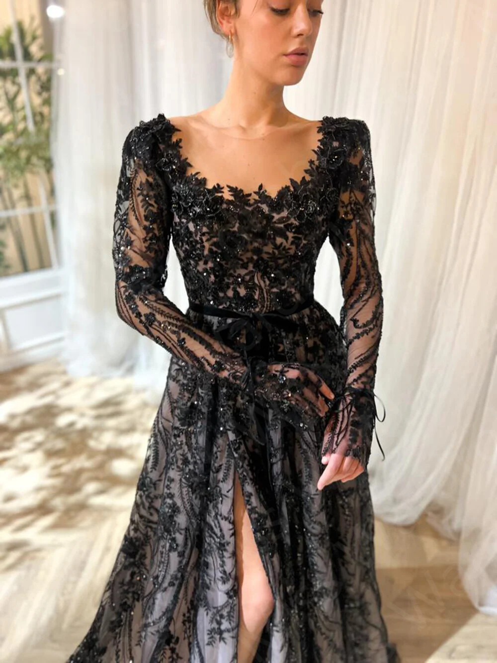 Round Neck Long Sleeved Front Slit Ball Dress with Floral Lace Prom Evening Gown