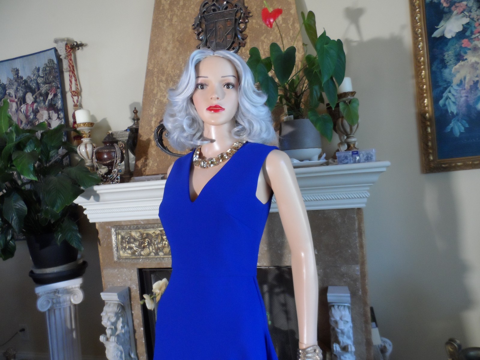 Roland Mouret Cobalt Blue Asymmetric Hem V-Neck Sheath Dress – Size US 2