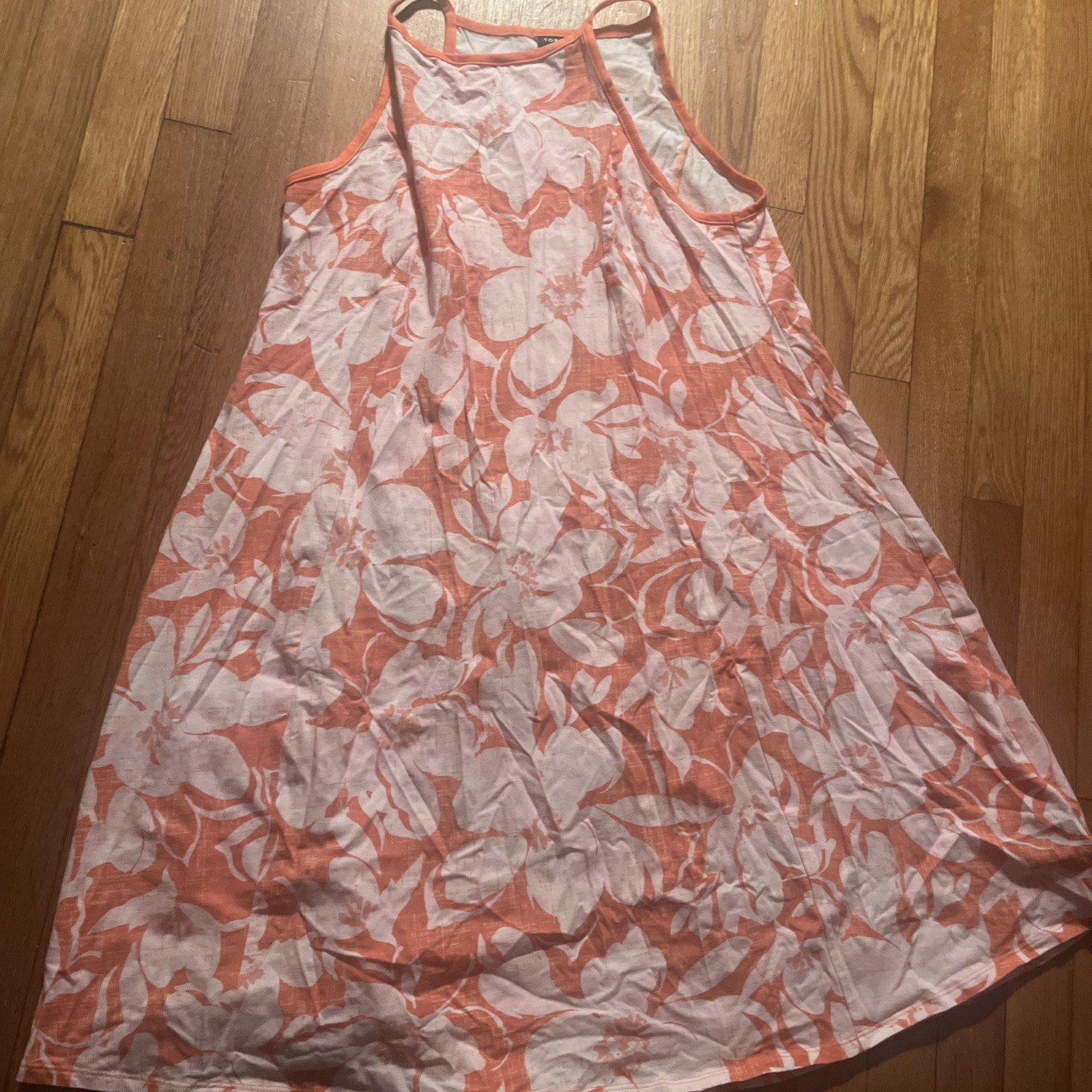 Torrid 2X CORAL AND WHITE FLORAL DRESS NWT
