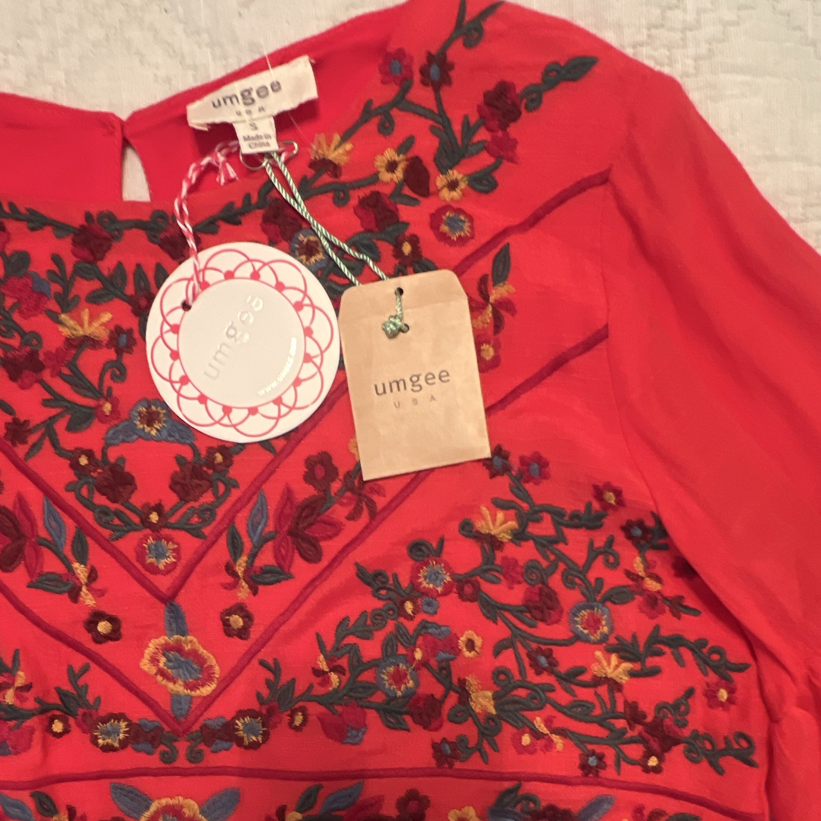 UMGEE Women’s Red Floral Embroidered Round Neck Bell Sleeve Short Dress S