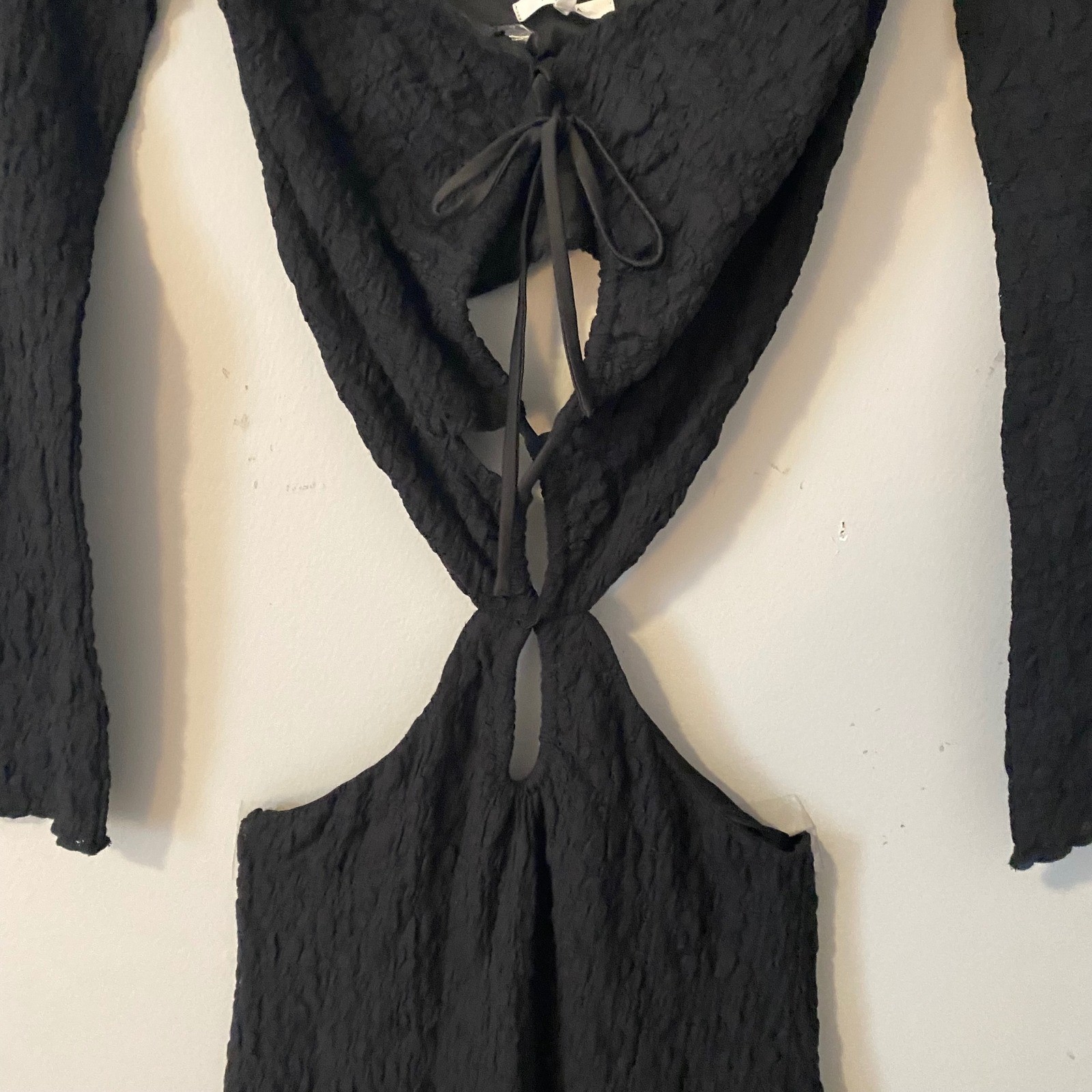 Revolve Tularosa Black Textured Cut-Out Lace-Up Long Sleeve Midi Dress Sz Small