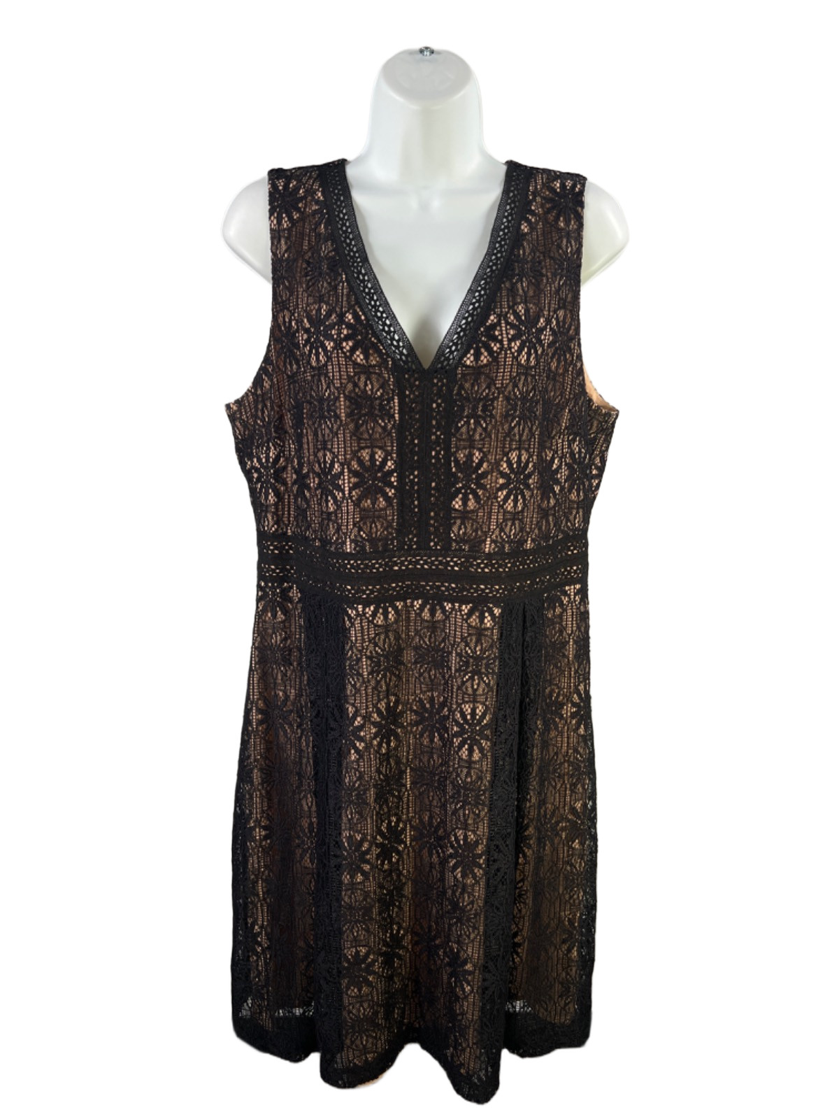 Kensie Women’s Black/Tan Lace V Neck Pleated Lined Sleeveless Mini Dress – 14