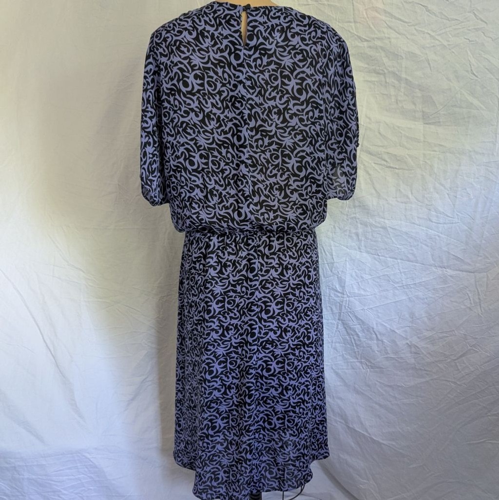 VTG IFI Purple & Black Vine Print Blouson Short Sleeve Midi Dress Women’s 18 EUC