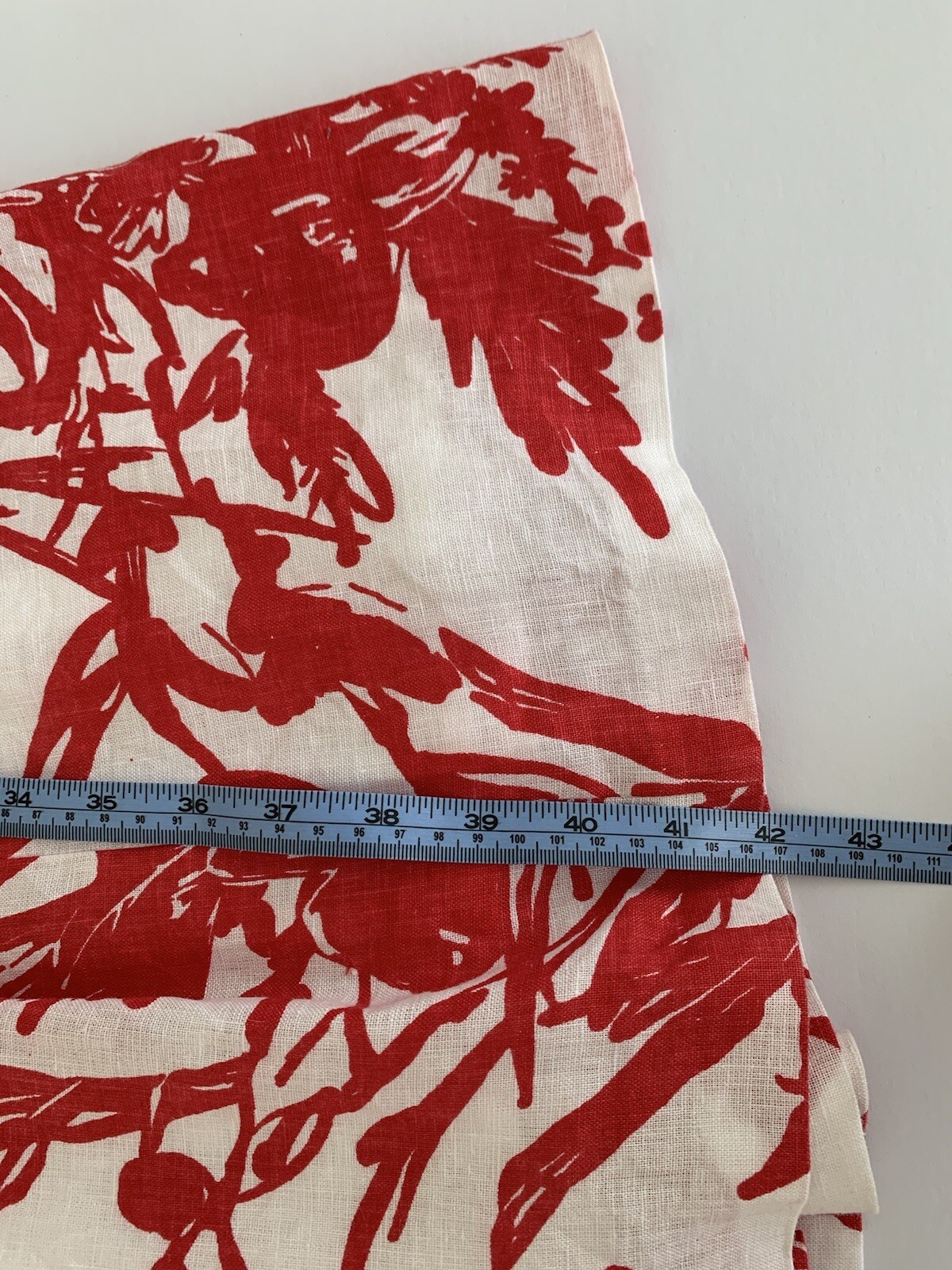 Coldwater Creek Linen Dress Size 6 Midi Red White Abstract Print V Neck Coastal