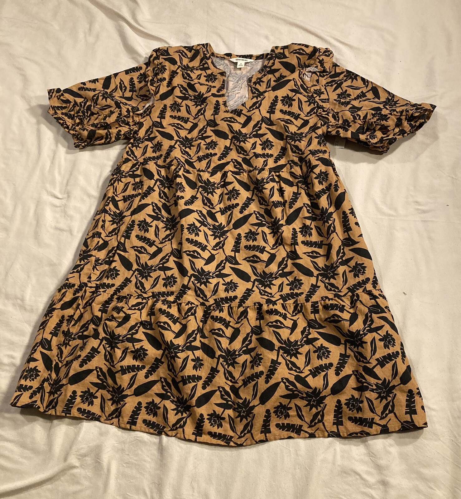 GOODTHREADS MEDIUM Linen Cotton Elbow Sleeve Split Neck Dress, Tan Block Floral