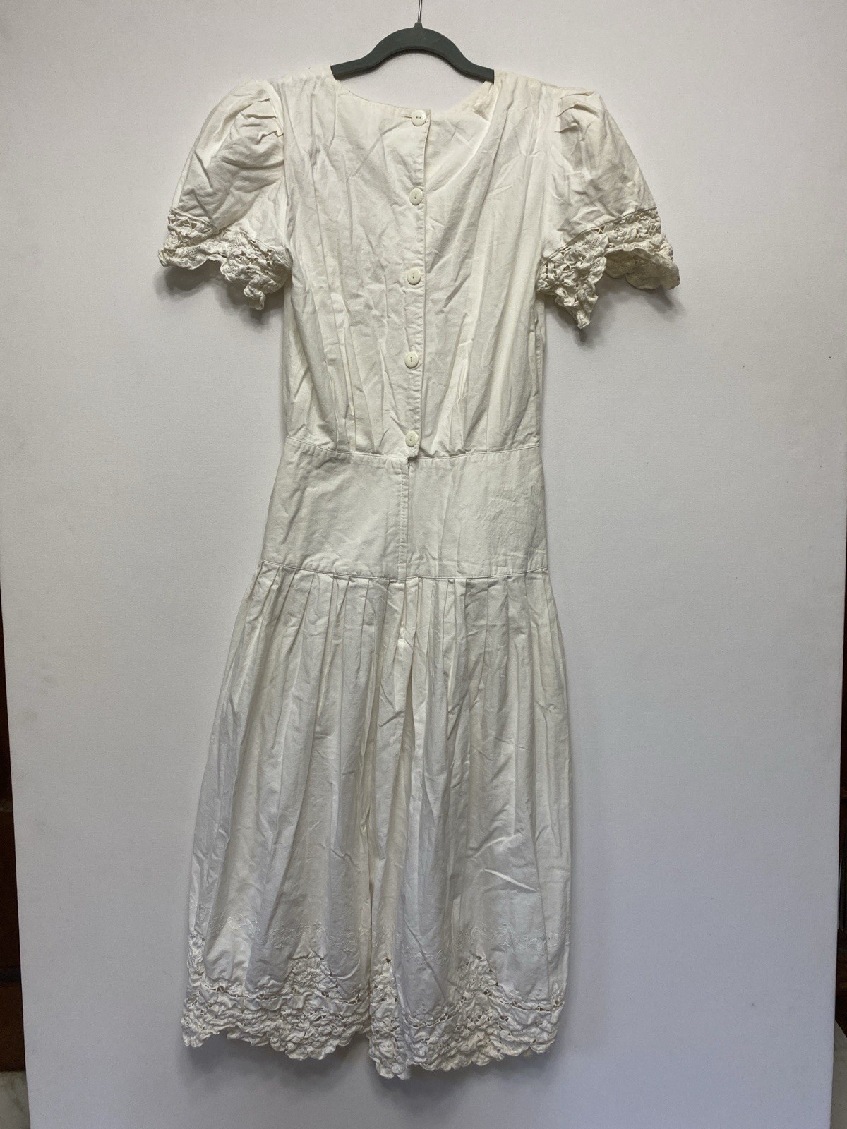 Nancy Johnson M (10) 100% Cotton Battenberg Dropped Waist Dress White