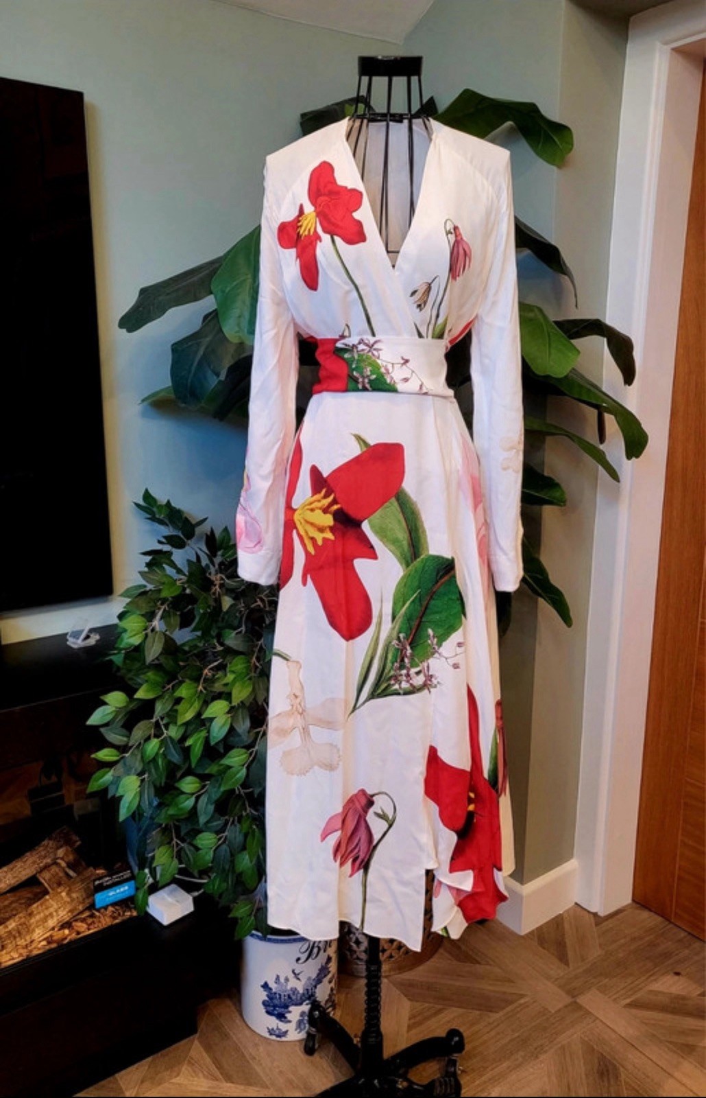 REISS Nola Reiss | NYBG Floral-Print Maxi Dress in Ivory UK Size 8