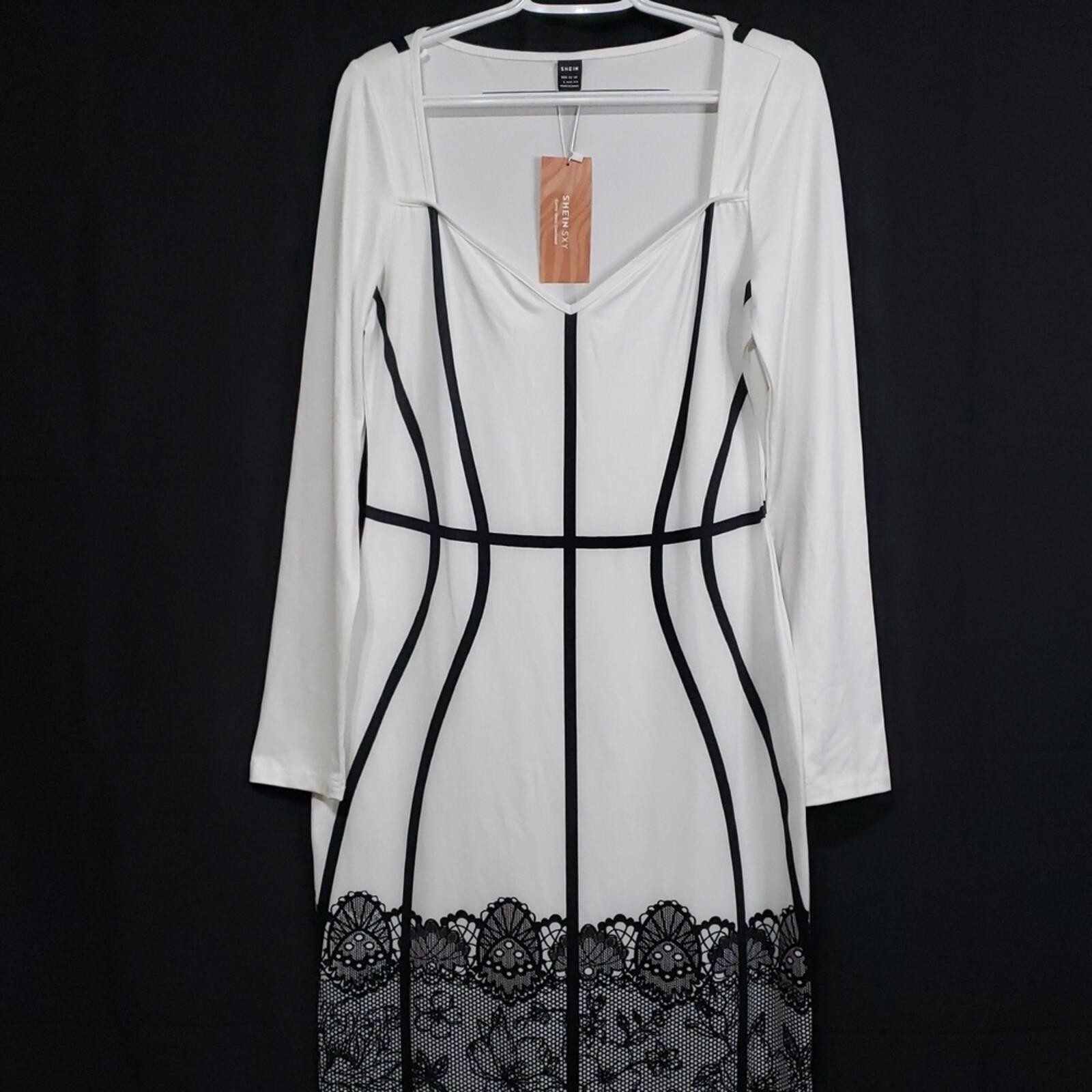 SHEIN Lady Two-Tone Bodycon Midi Dress in Black & White. Size: Large