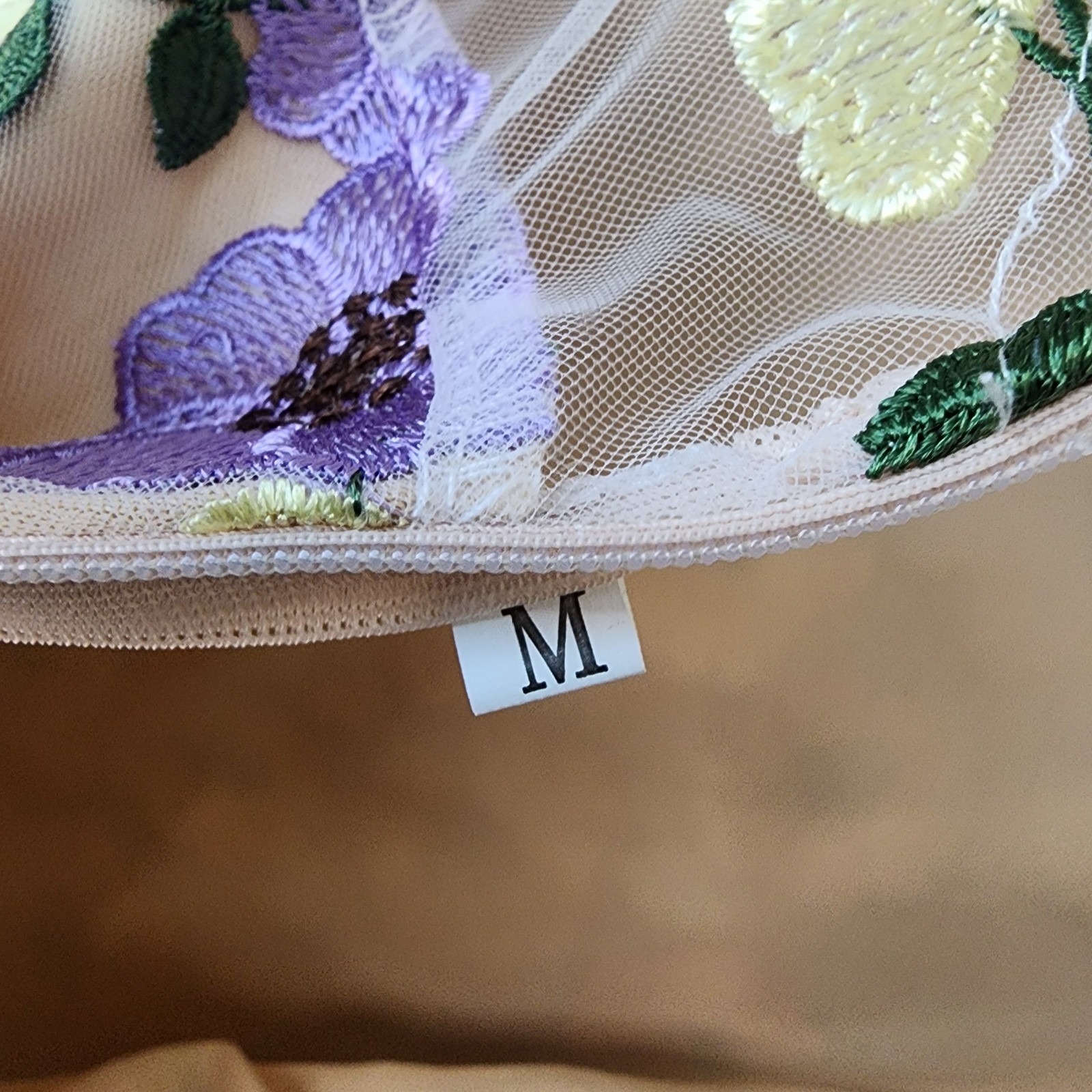 Womens Dress Medium Floral Embroidered Mesh Open Back Long Sleeve Nude Mini