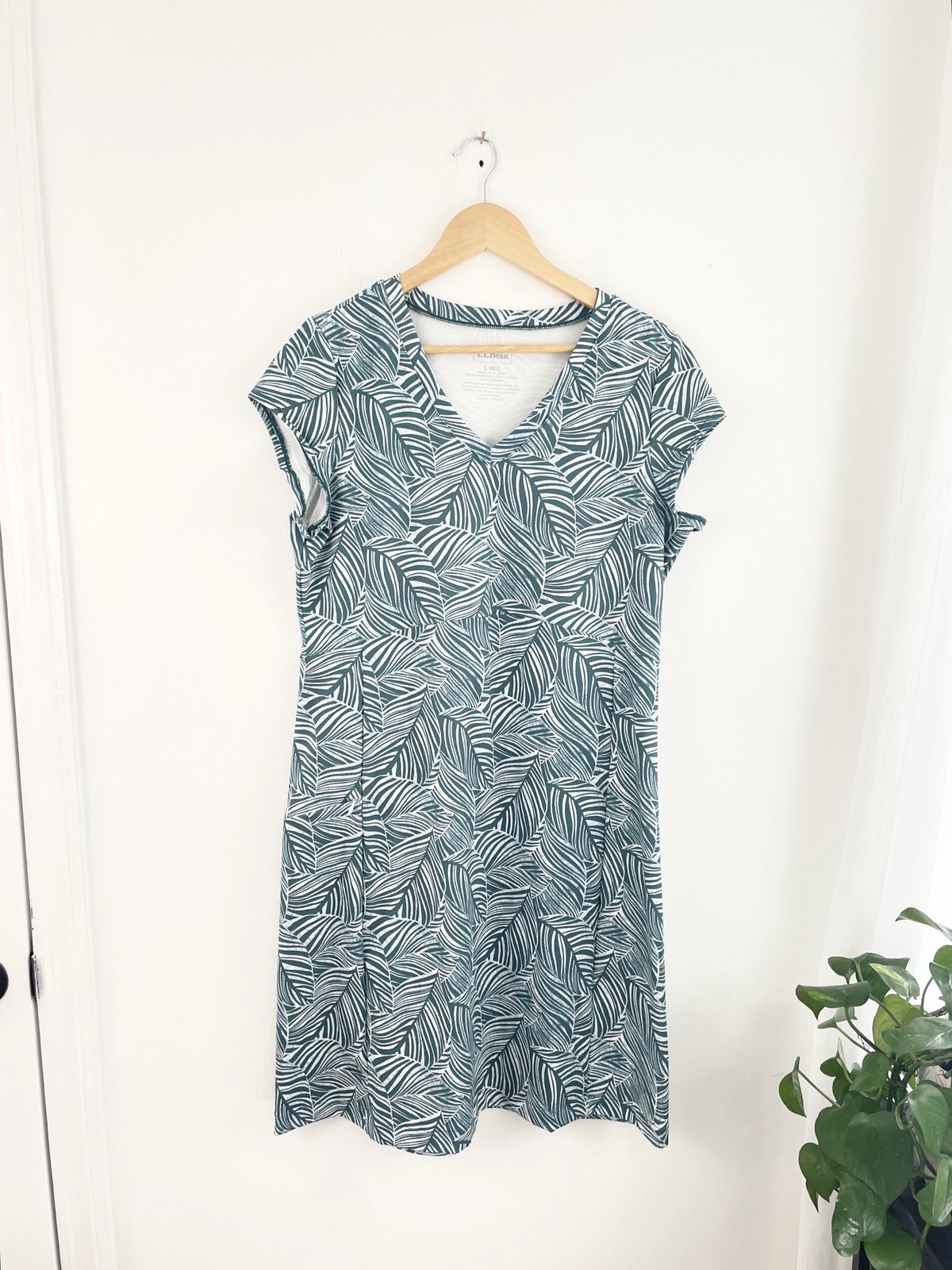 LL Bean L Green Leaf Print Short Sleeve Sheath Dress Women’s Large Stretch