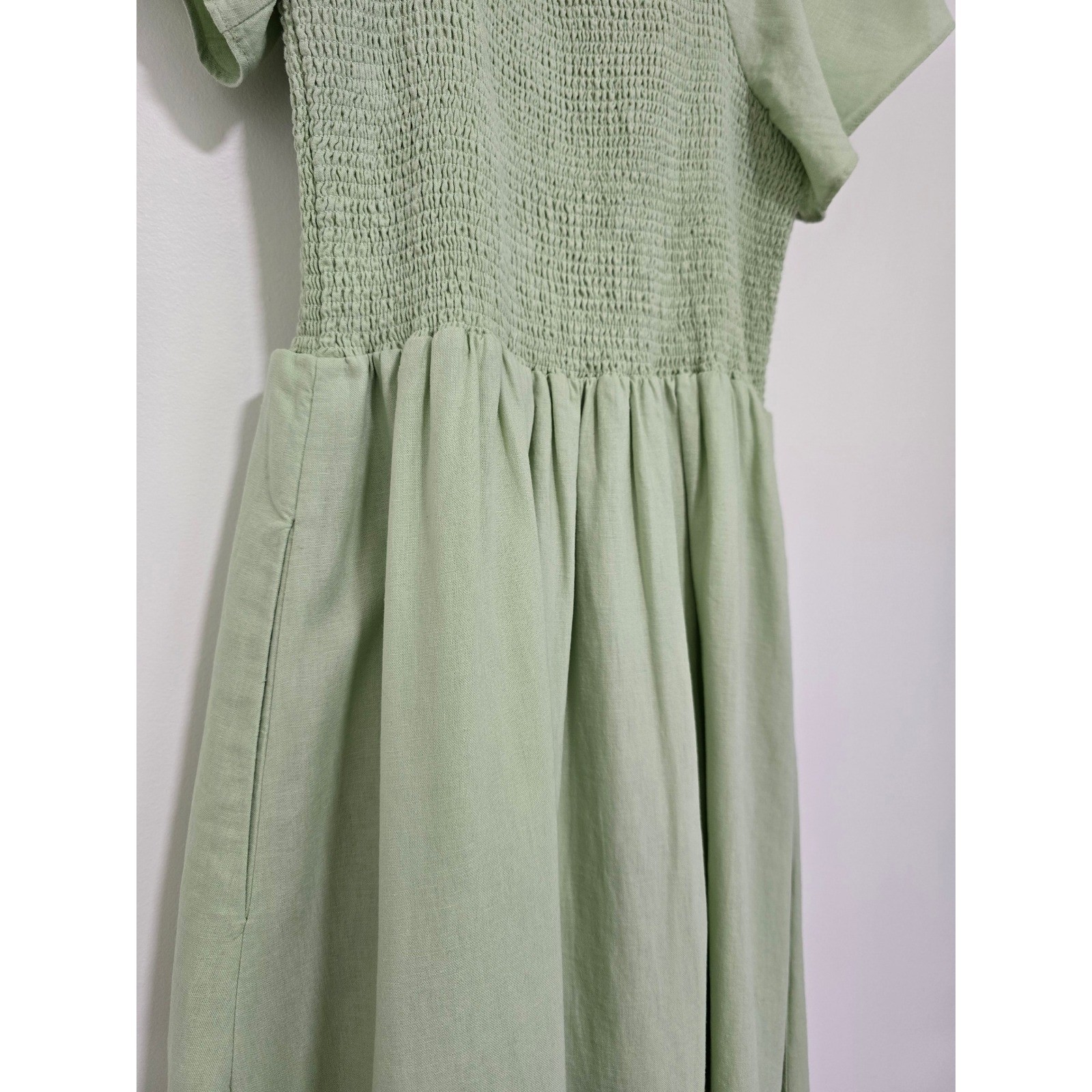 Madewell Linen-Blend Lucie Smocked Midi Dress Size Small Sunfaded Mint MD141