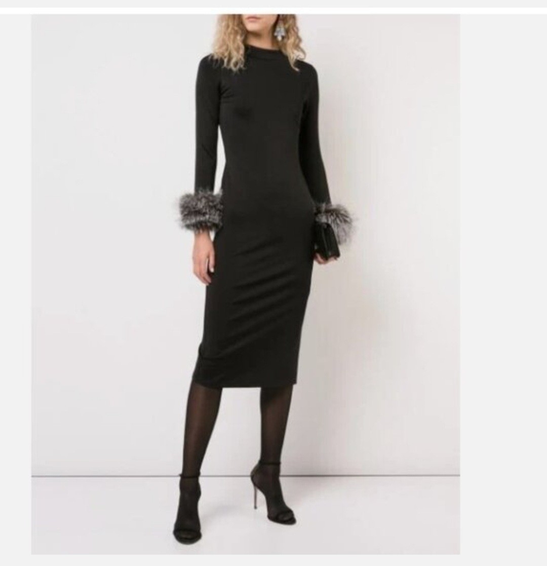 ALICE + OLIVIA Delora Fox Fur-cuff Sleeve Black Midi Dress. Size 4 $550
