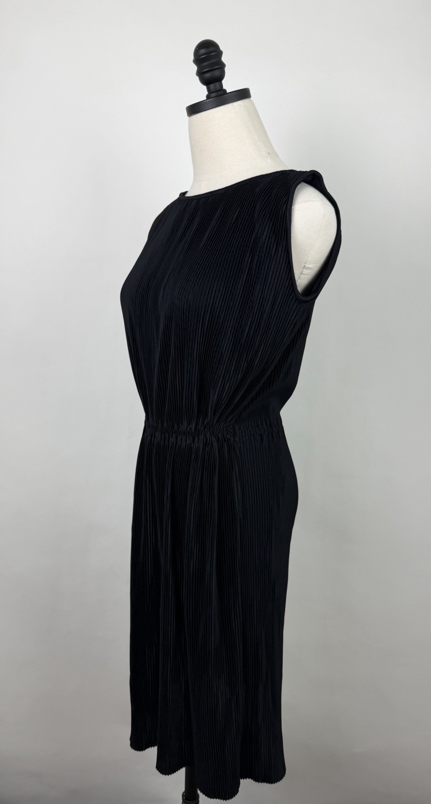 Vintage 60s Pleated Dress Womens Small Black Polyester Knit Sheath Minimal Mod