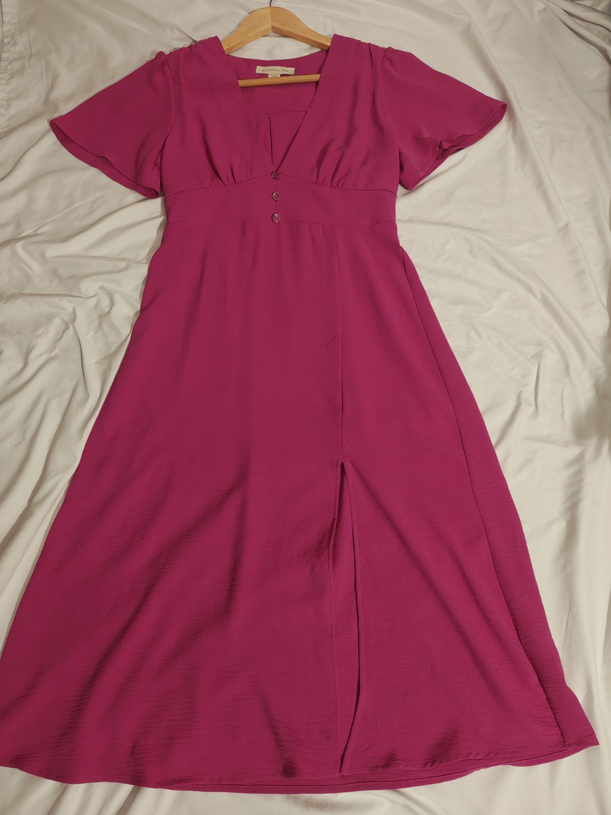 Monteau Los Angeles Flutter Sleeve V-Neck Midi Dress Medium Pink Barbiecore Chic