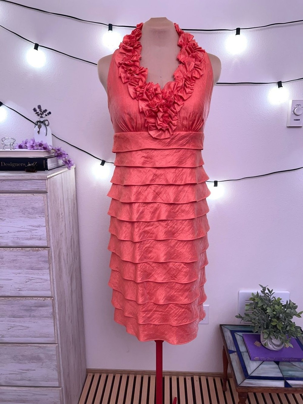 Vintage 2000’s London Times Sz 4 Coral Pink Shimmer Ruffle Tiered Cocktail Dress