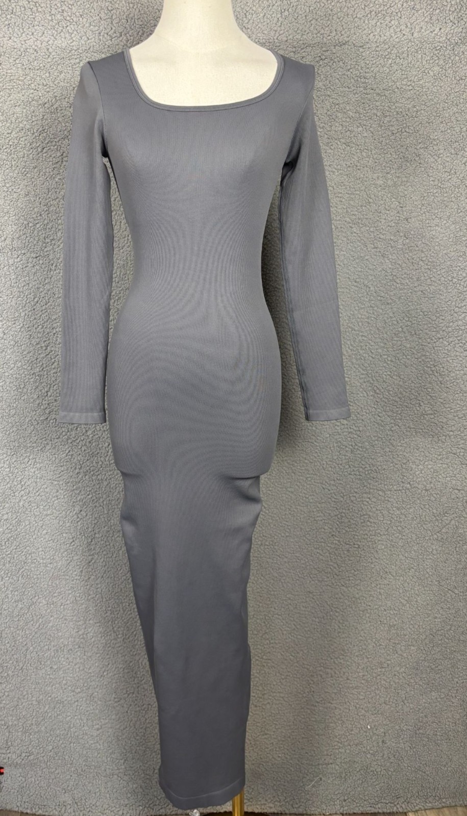 OQQ Women’s Gray Long Sleeve Ribbed Bodycon Fitted Maxi Dress Size Small NWOTs