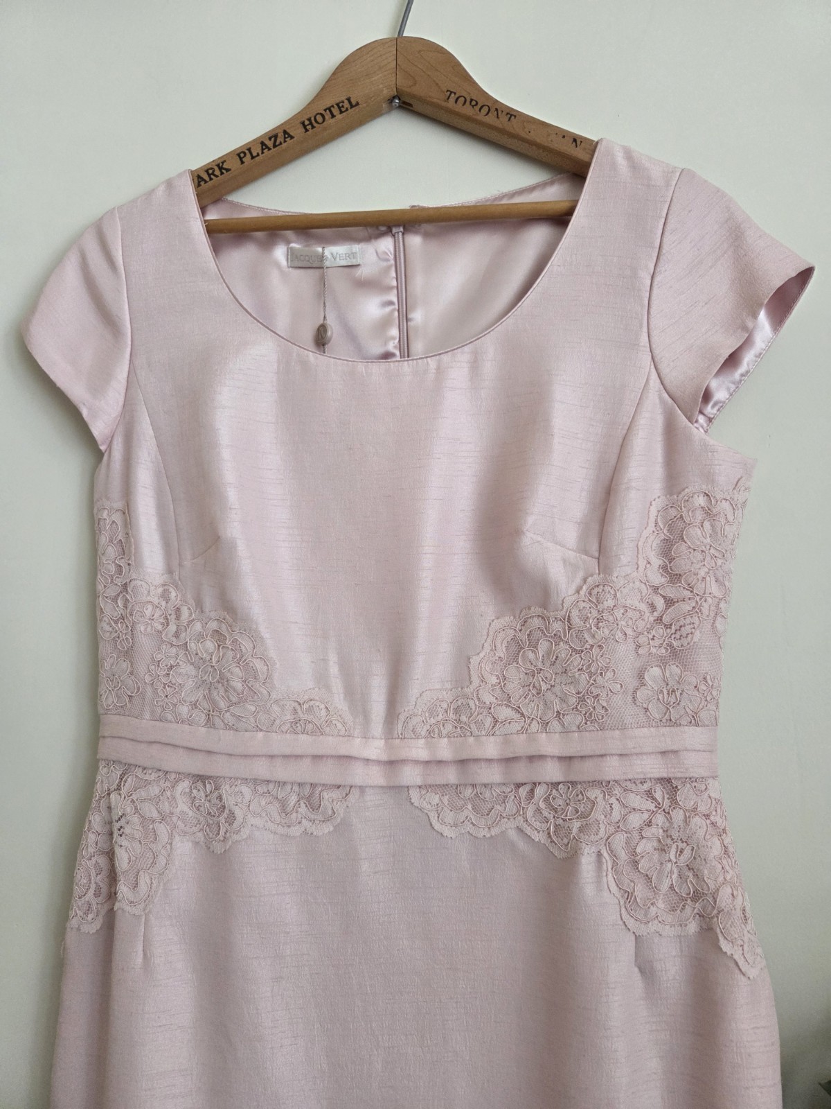 Jaques Vert Size 10 Oyster Pink Wedding Guest Special Occasion Dress New Lace