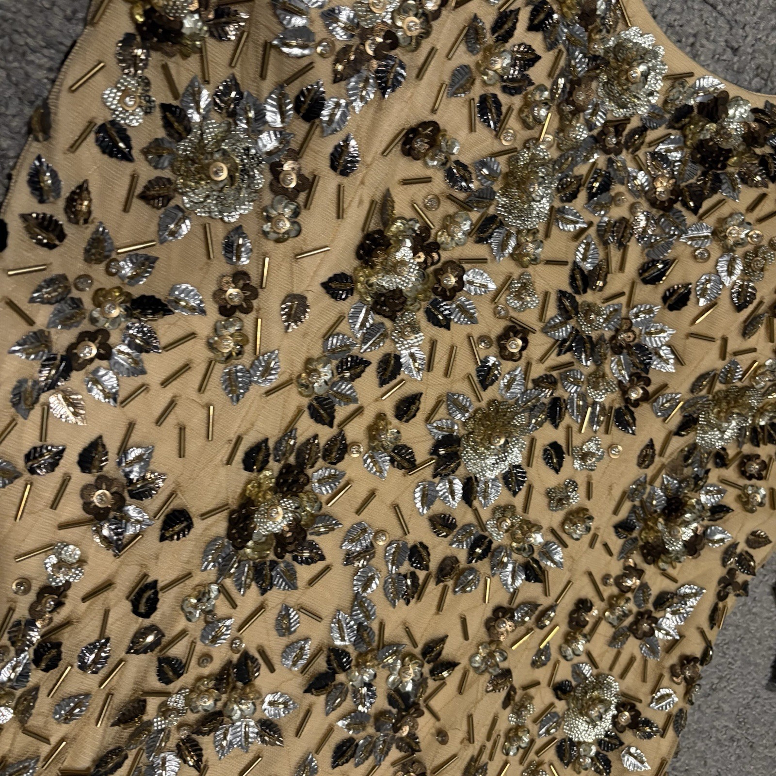 Mac Duggal New Beige Gold Embellished Scoop Neck Evening Gown Size 10 5477