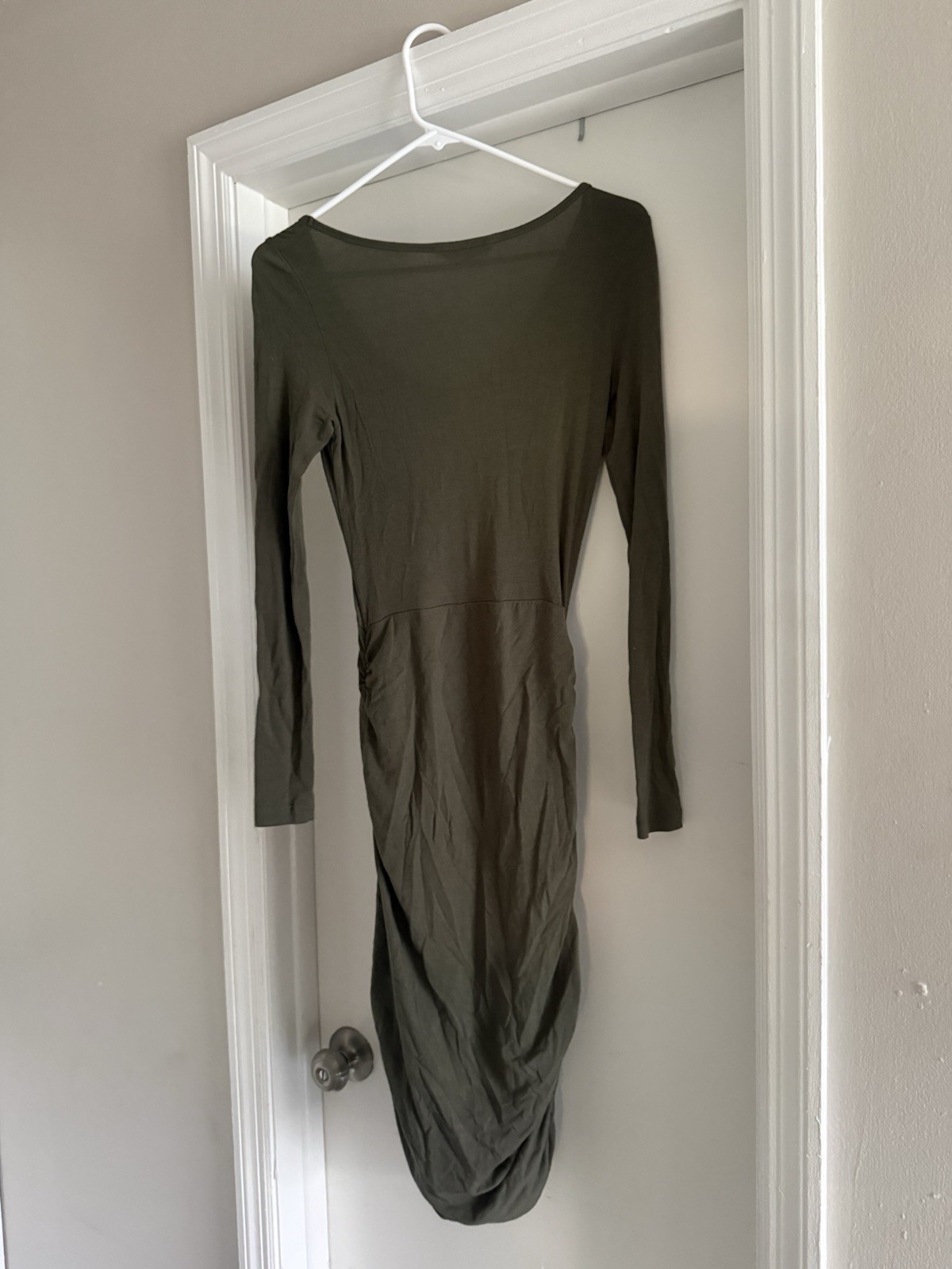 Express Green Solid Ruched Knit Bodycon Midi Dress Scoop Neck Long Sleeve XS