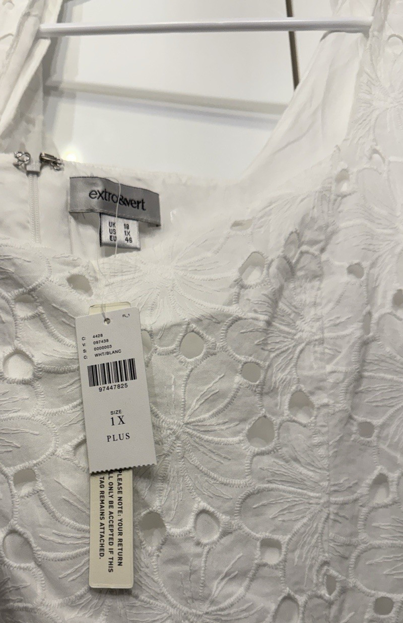 NWT Size 1X – Extro&Vert Ada Flutter-Sleeve Broderie Midi Dress (NWT US$ 123)