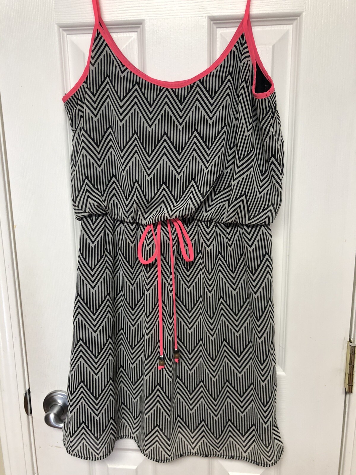 City Triangles Black/White Neon Pink Spaghetti Strap Mini Dress Lined Size Med