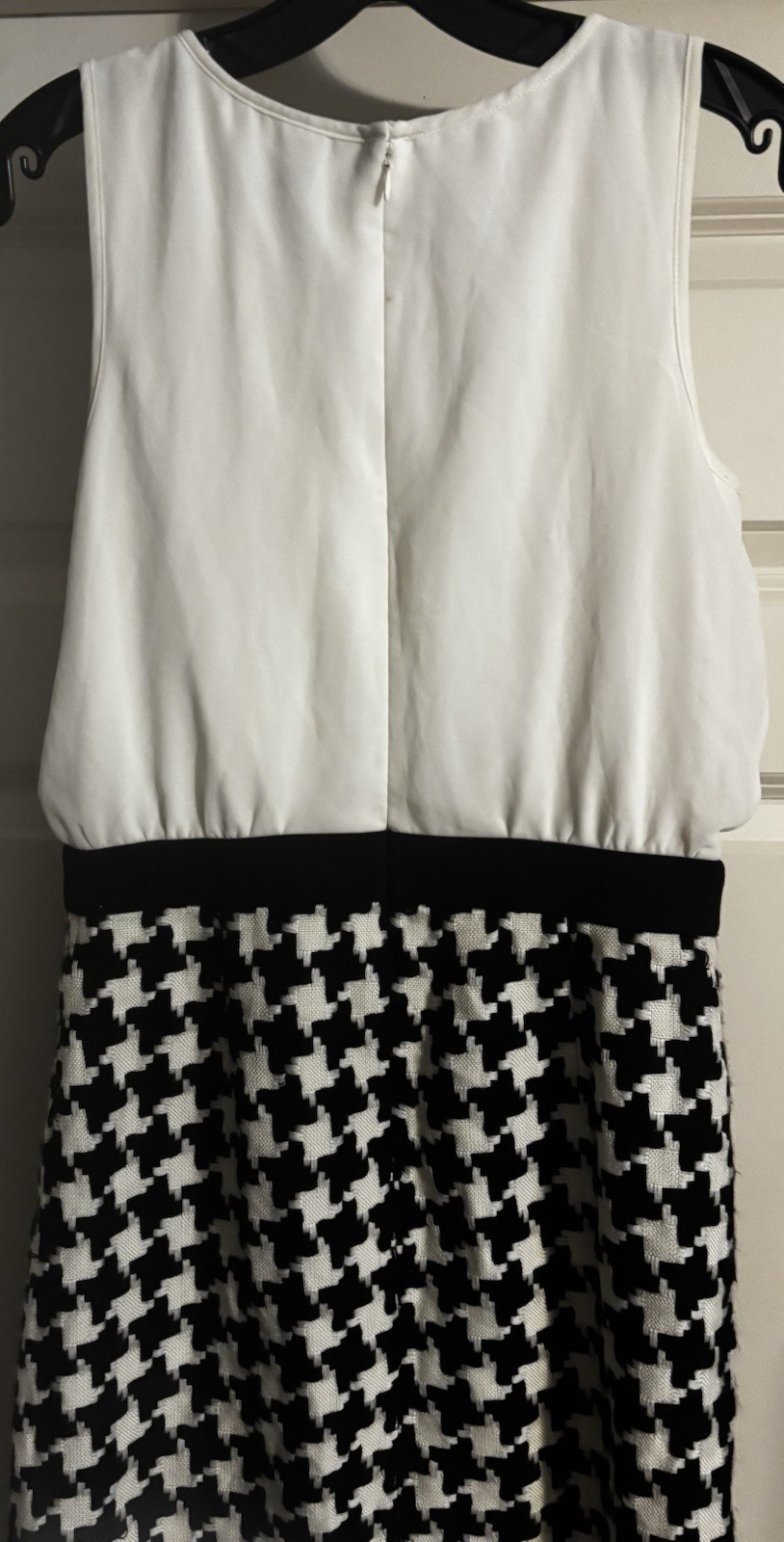 Loft Vintage Old Money Quiet Luxury Houndstooth Coastal Preppy Mixed Media 2
