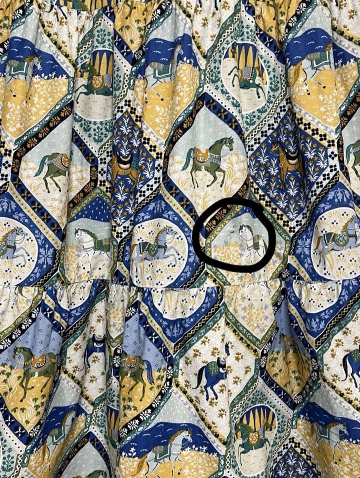 Printfresh The Devon Dress in High Horse Size Large OrganicCotton Has Small Hole