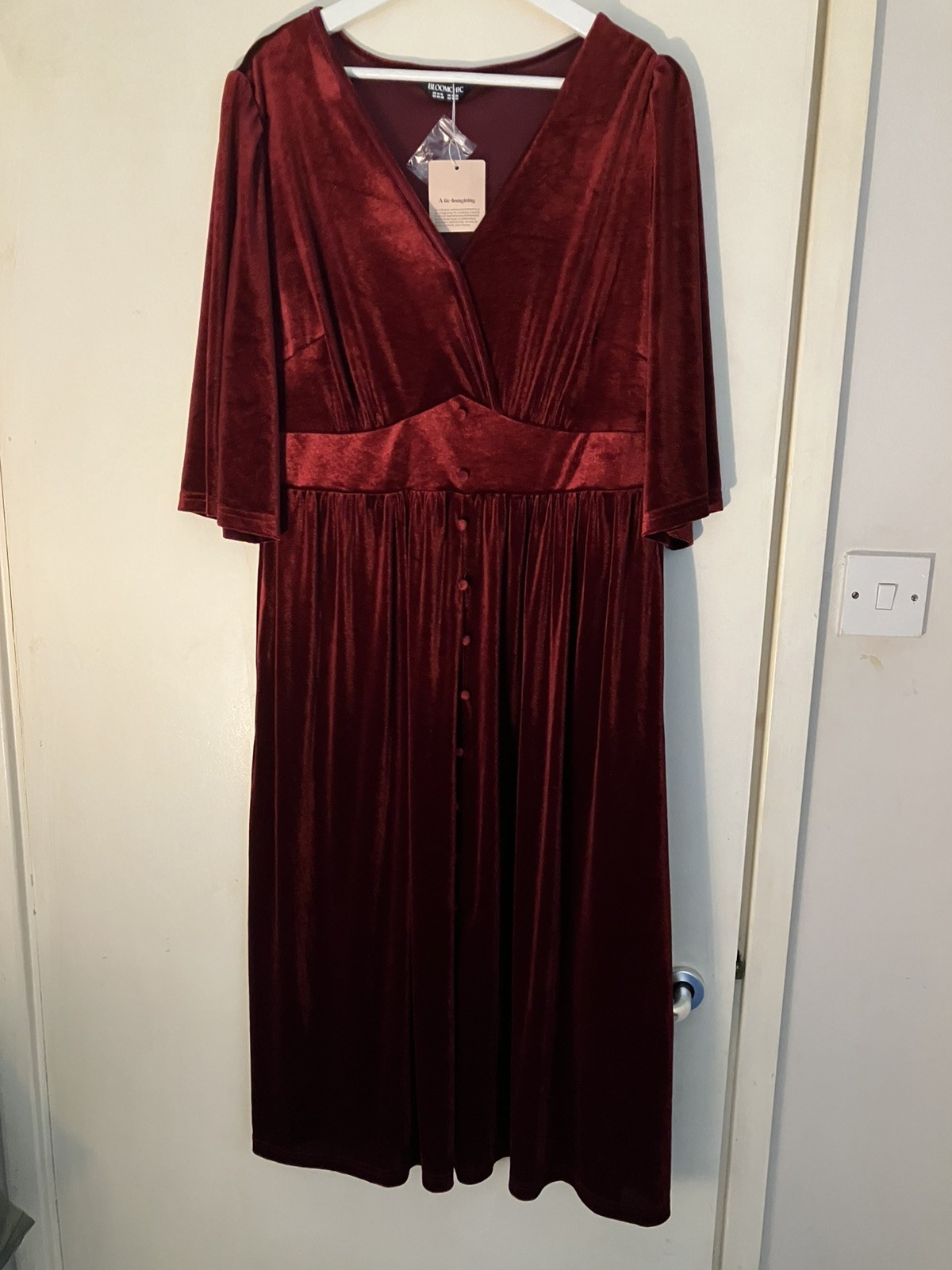 Bloomchic Size 18/20 Burgundy red 3/4 sleeve Synthetic Velvet Midi Dress
