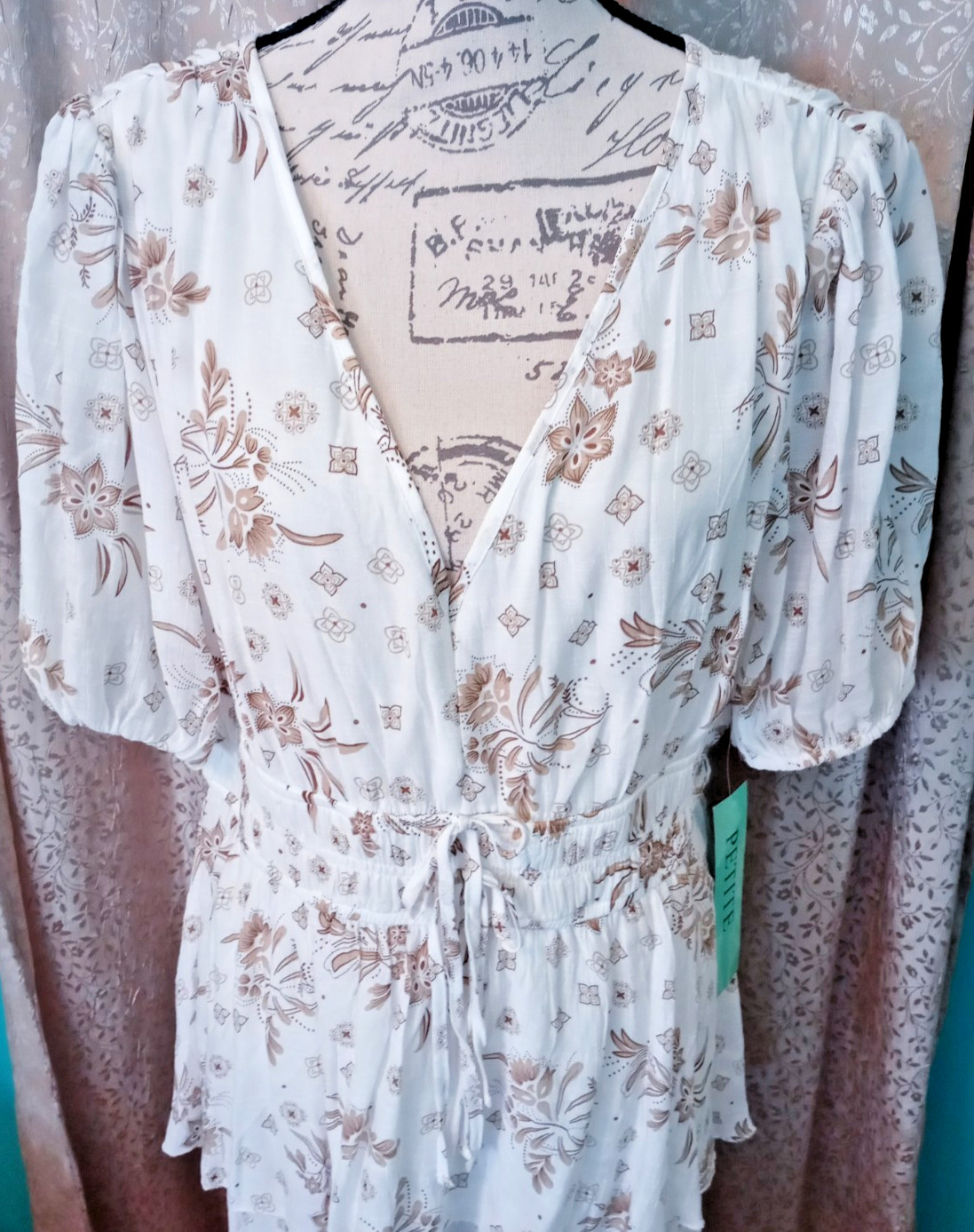 J Gee Feminine Smocked Waist Ruffled Beige & White Floral Print Maxi Dress PXL