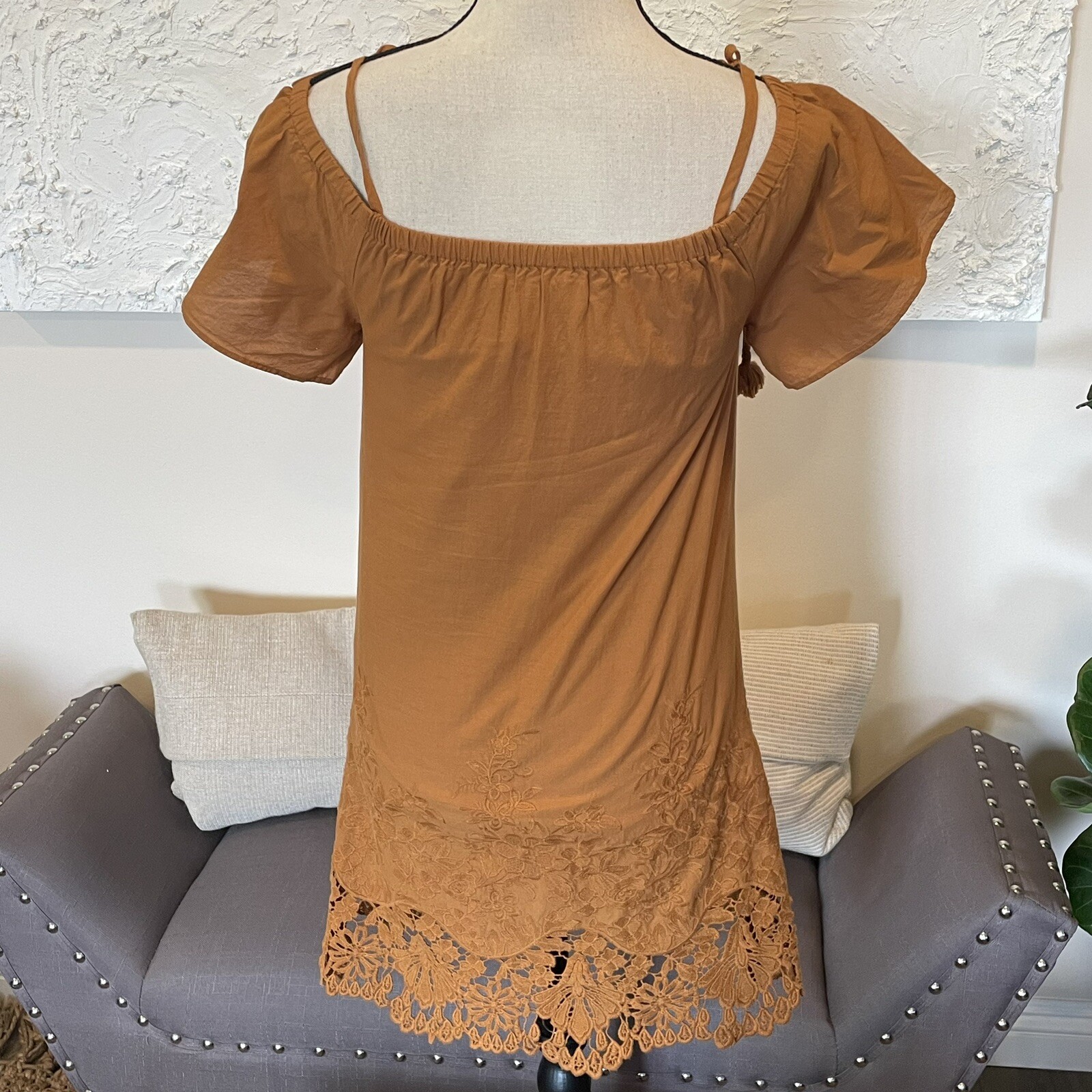 Madewell Eyelet Embriodered Cold Shoulder Dress Burnt Orange Cotton Size XXS