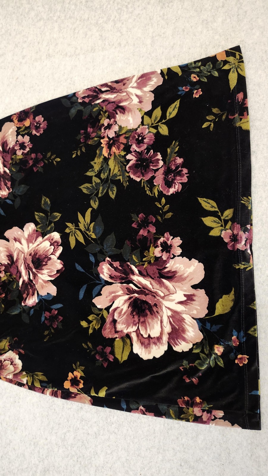 Olivia Matthews Dress Womens 2X Black Floral Velvet Half Sleeve Back Zip Shift