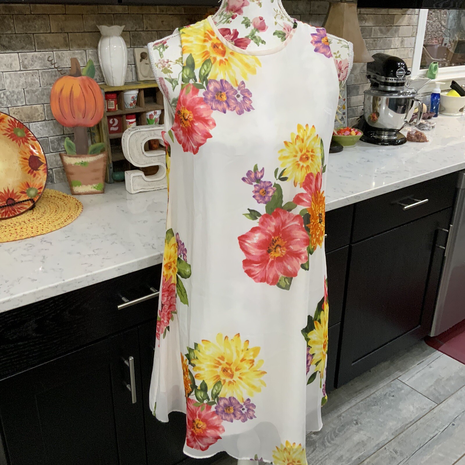 J Howard Floral Print Sleeveless Scoop Neck Keyhole Back Dress 8 White Pink