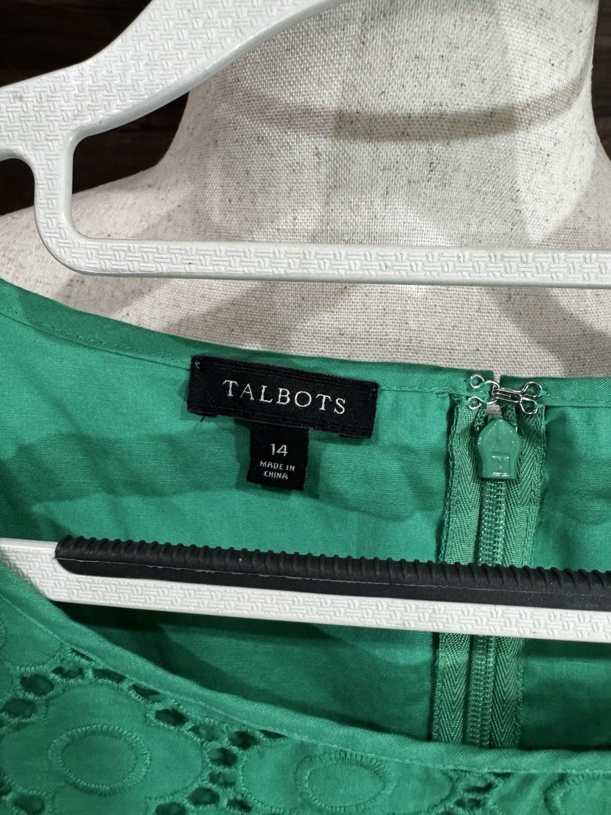 Talbots Women’s Green Solid Lace Shift Knee Dress Scoop Neck 3/4 Sleeve 14