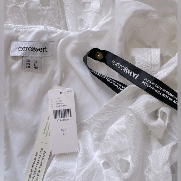NWT Size L – Extro&Vert Ada Flutter-Sleeve Broderie Midi Dress (NWT US$ 123)
