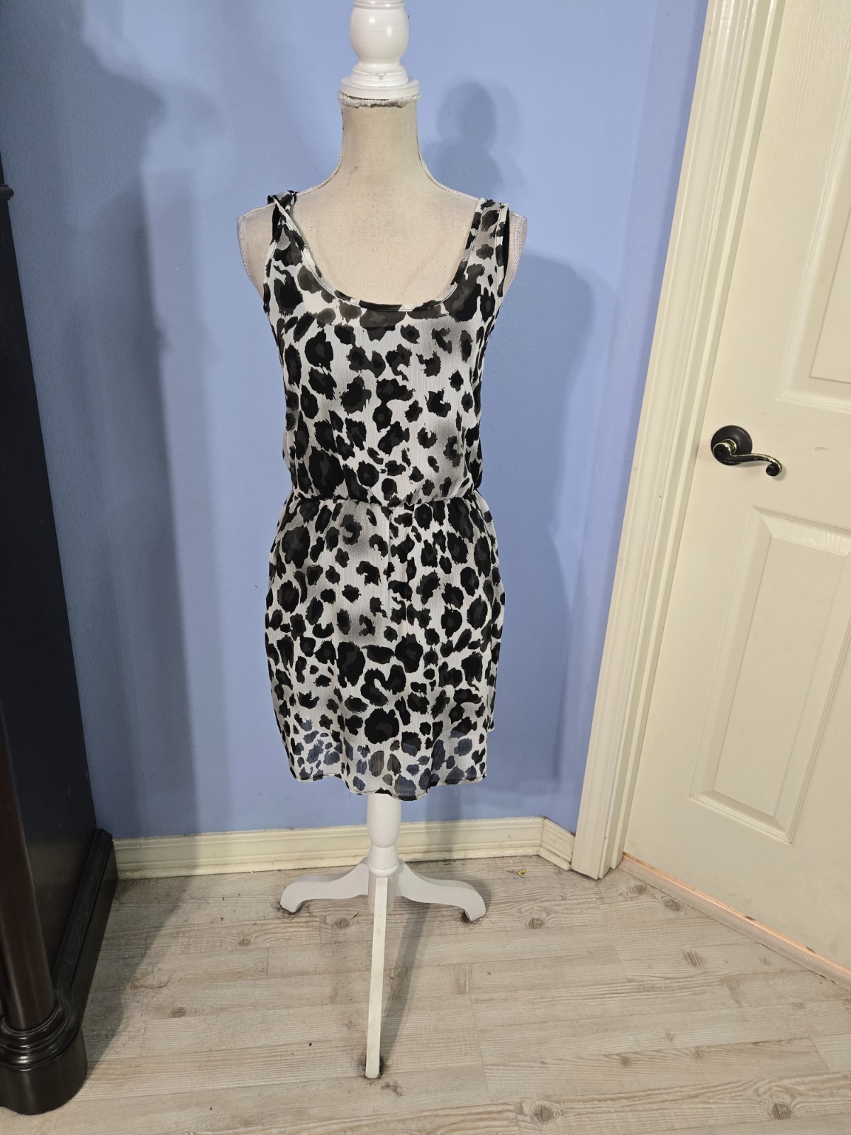 Bella D Small Dress Womens Gray Sleeveless Animal Print