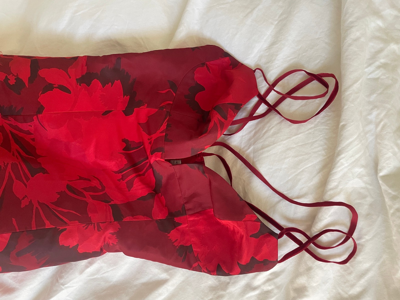 Carolina Herrera Red/Black Floral Pattern Evening Dress Sz 4 (Silk Lining)
