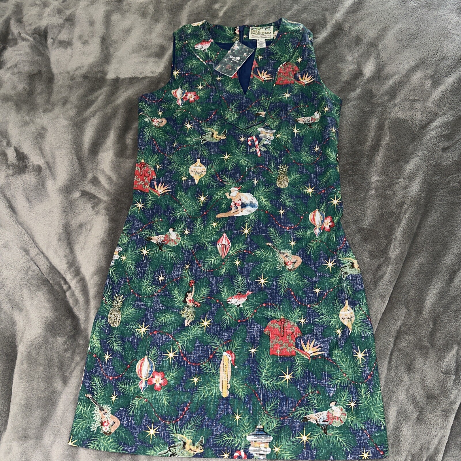 NWT 2022 REYN SPOONER Size 4 Christmas Mele Kalikimaka Zipper Women’s Dress W13