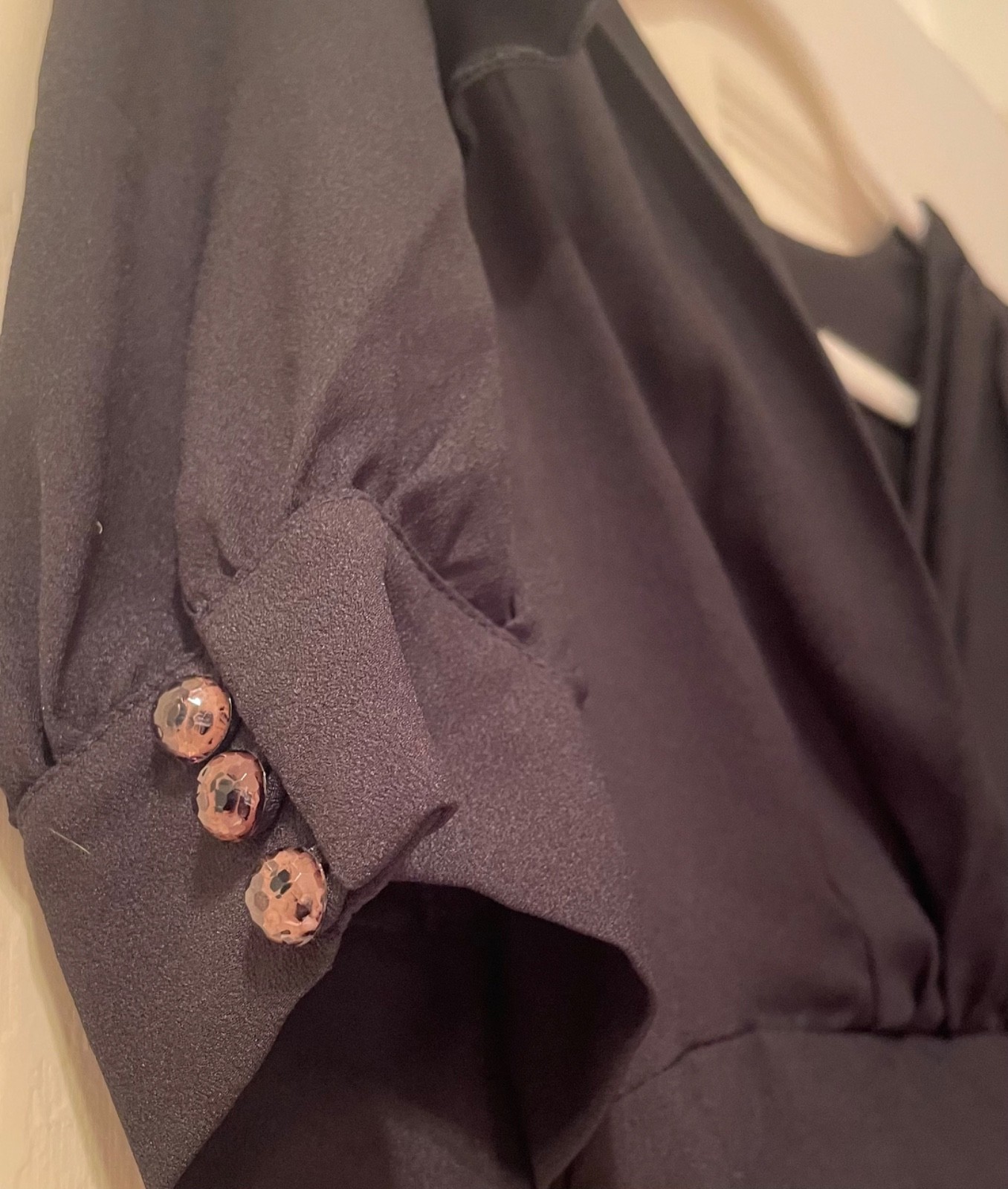 Review Dress Size 6 Black Pleated Ruffle Buttons Chiffon Fit & Flare Party Work