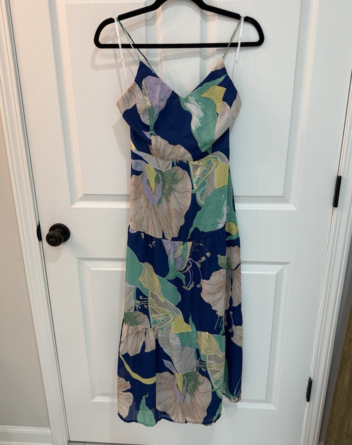 Lulus Women’s M Blue/Green/White Floral V-Neck Strappy Midi Sundress