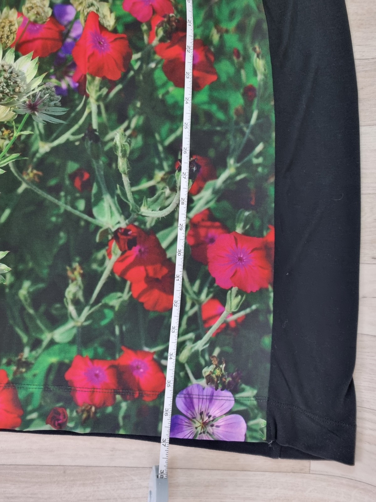 Paul Smith Black T-shirt Dress Medium – Bold Digital Floral Print Spring Flowers