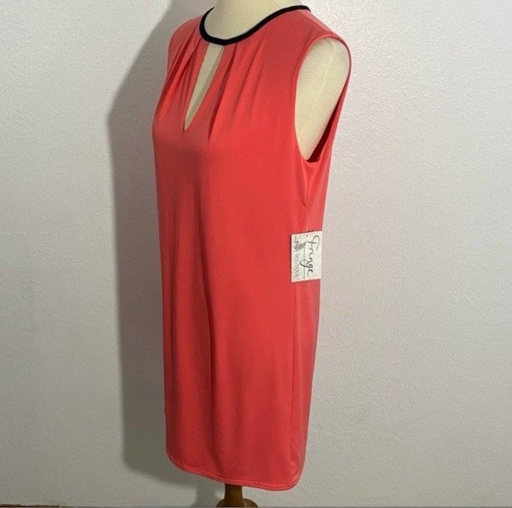 NWOT KUT from the Kloth Sleeveless Shift Dress Women’s Size 2 Coral Peach