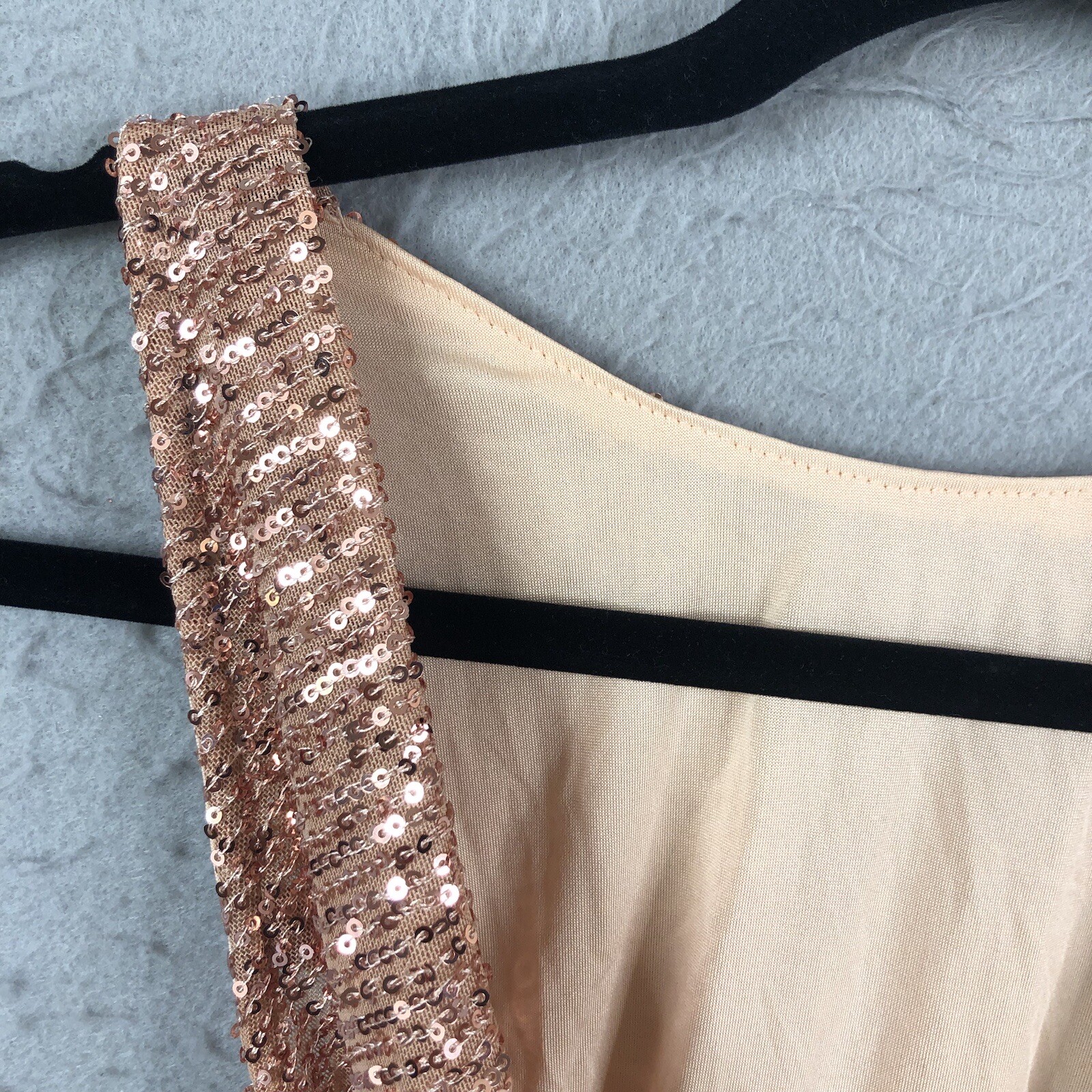 Hello Molly Mini Dress Womens 4 Pink Blush Sparkle Queen Sequin All Over NEW