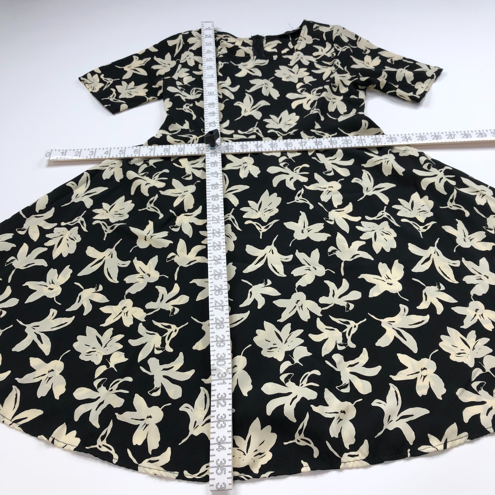 Everly Anthropologie Small A-Line Mini Dress All Over Print Floral Black Ivory