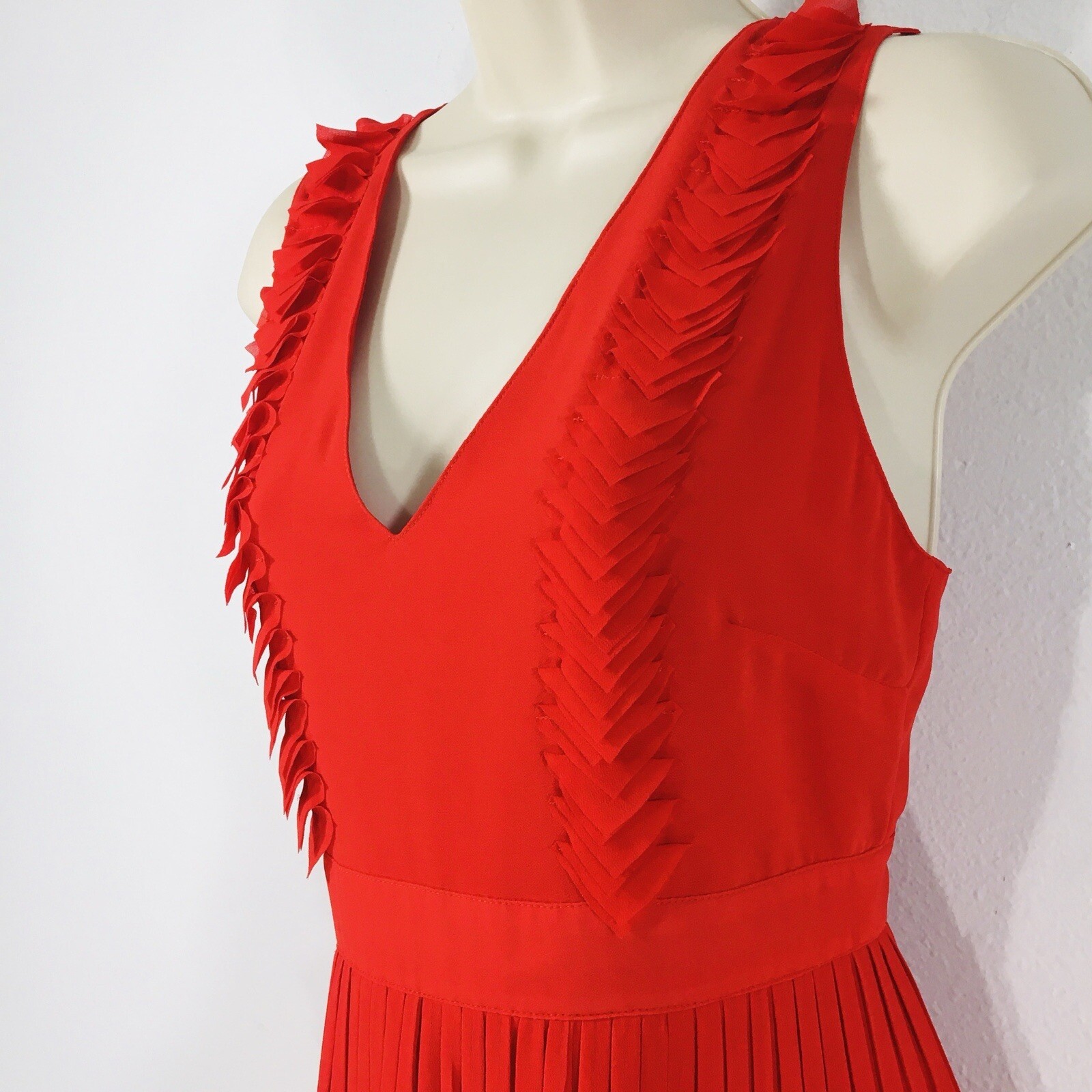 Foxiedox Red Pleated Ruffle Dress Sz S VNeck Zipper Lined Wedding Guest Party